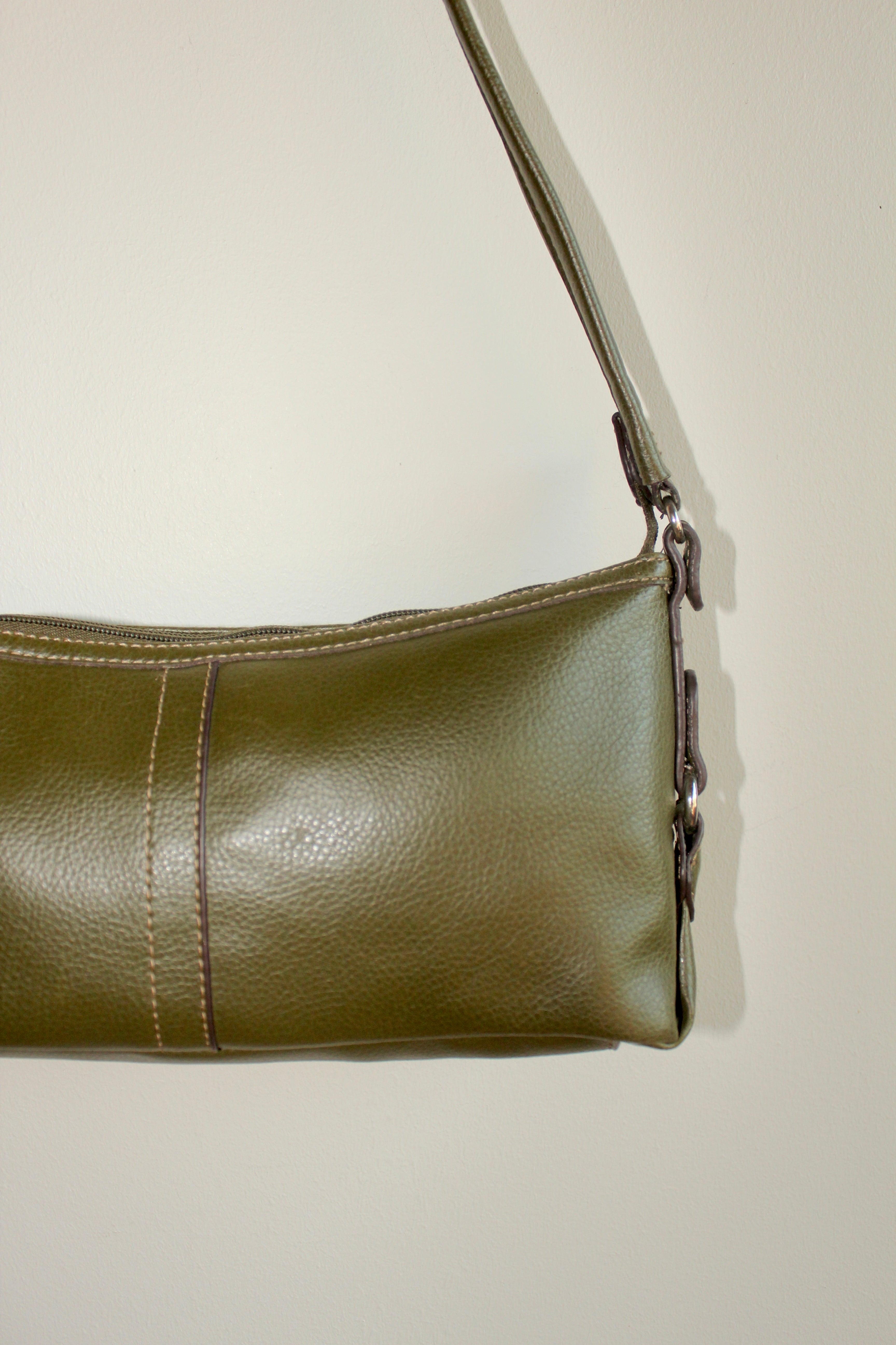 Vintage Oliva Green Shoulder Purse