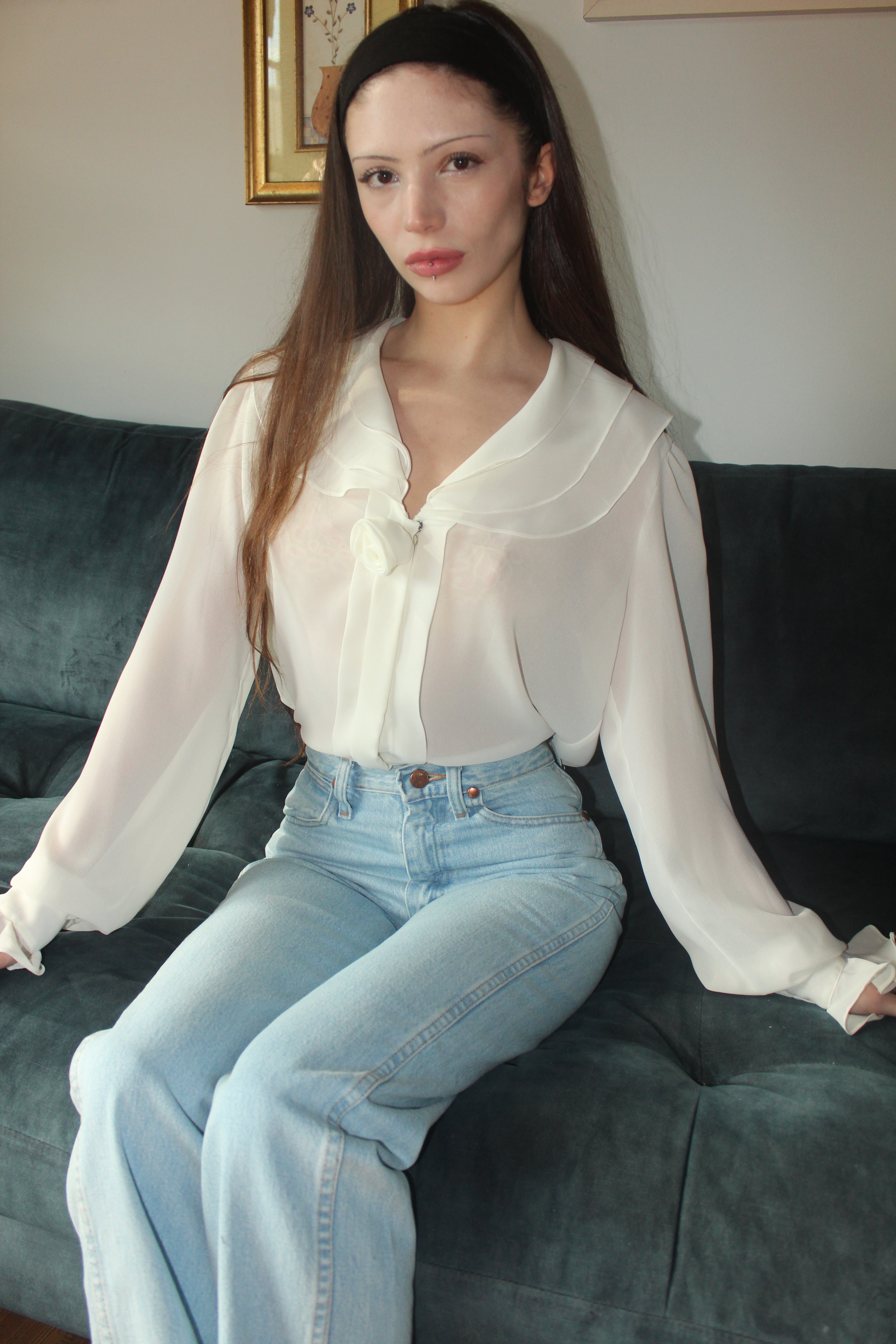 Vintage 90s Ivory Ruffled Collar Blouse (M)