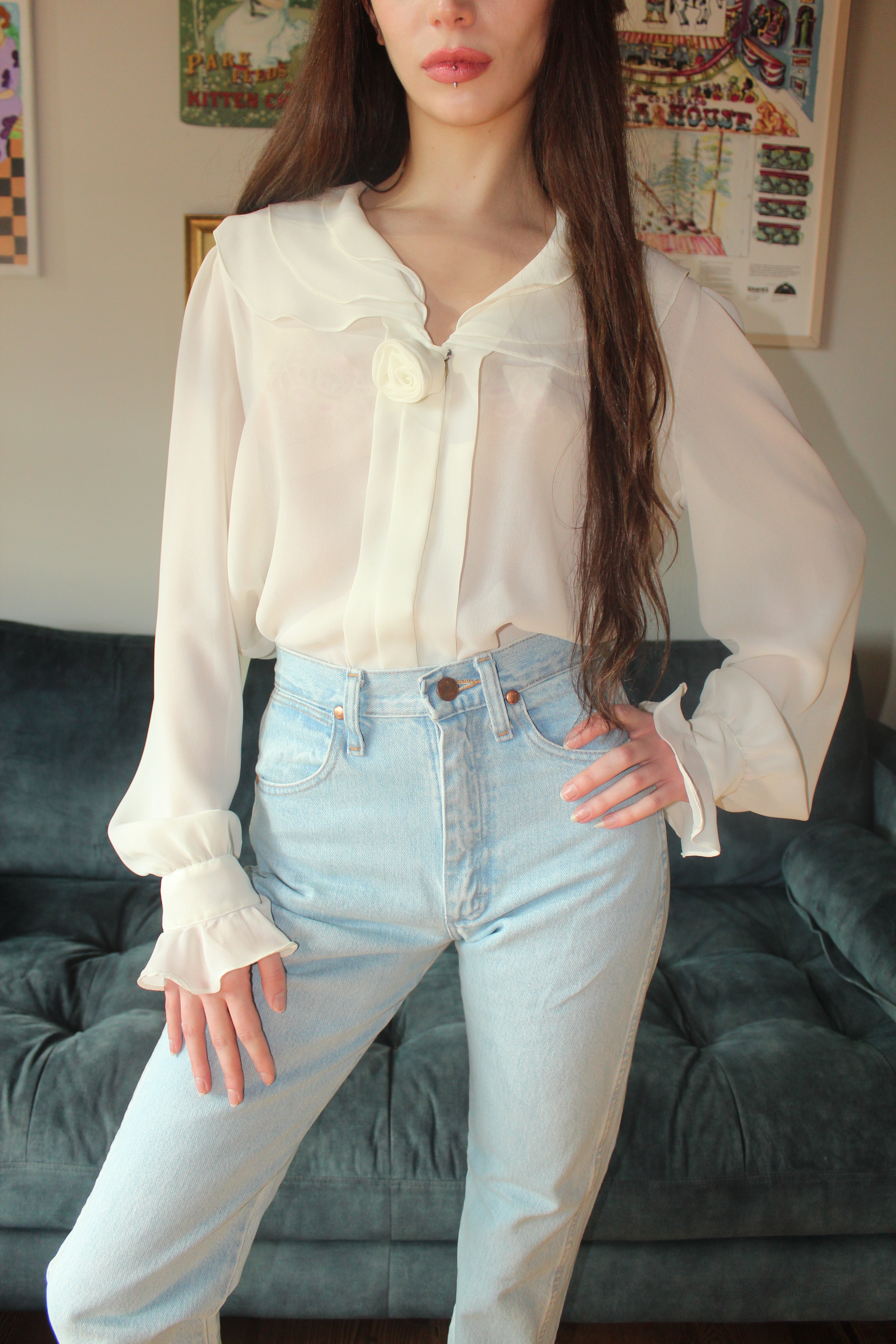 Vintage 90s Ivory Ruffled Collar Blouse (M)
