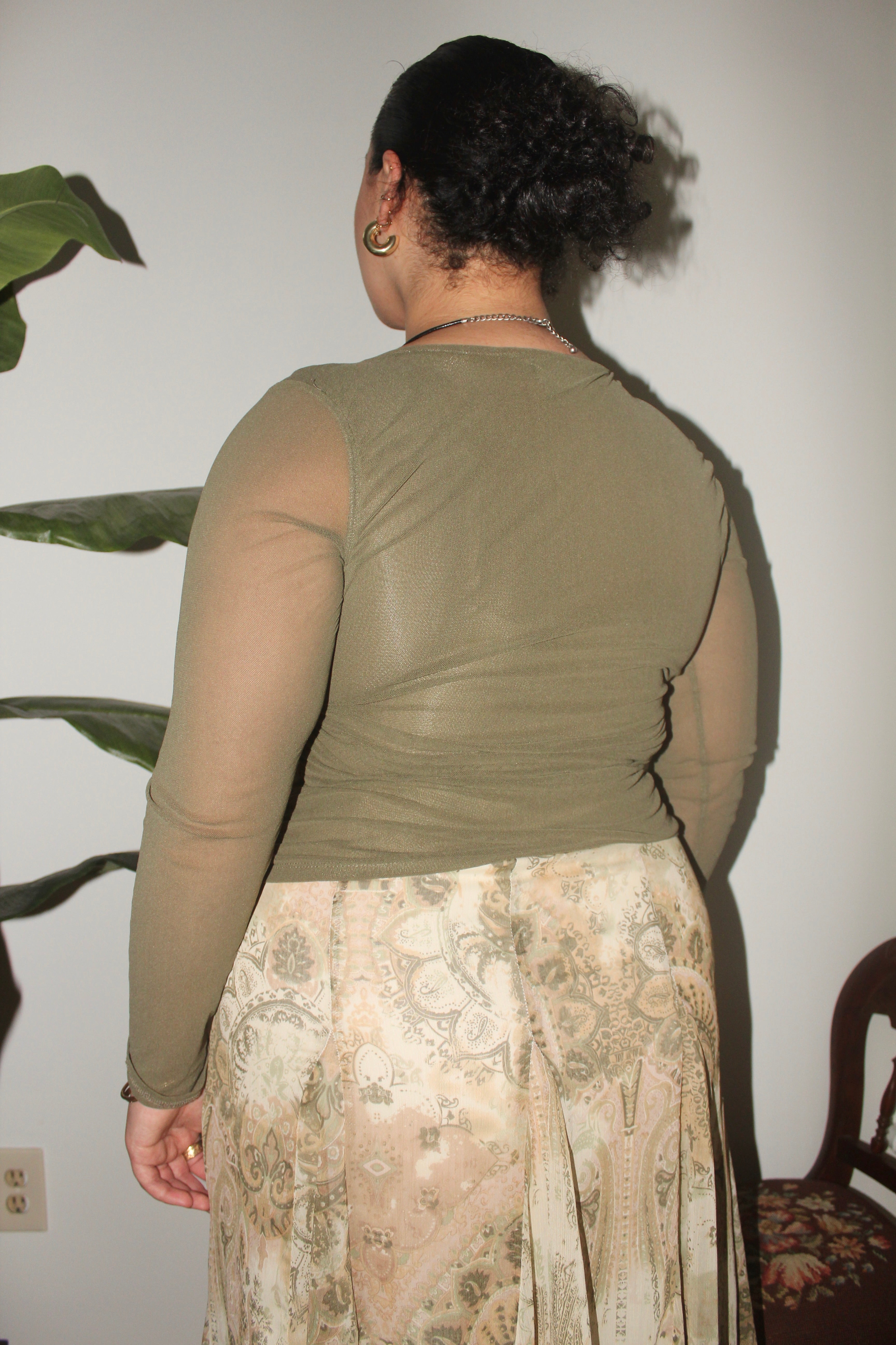 Vintage 90s Olive Gauzy Long Sleeve Knit (L)