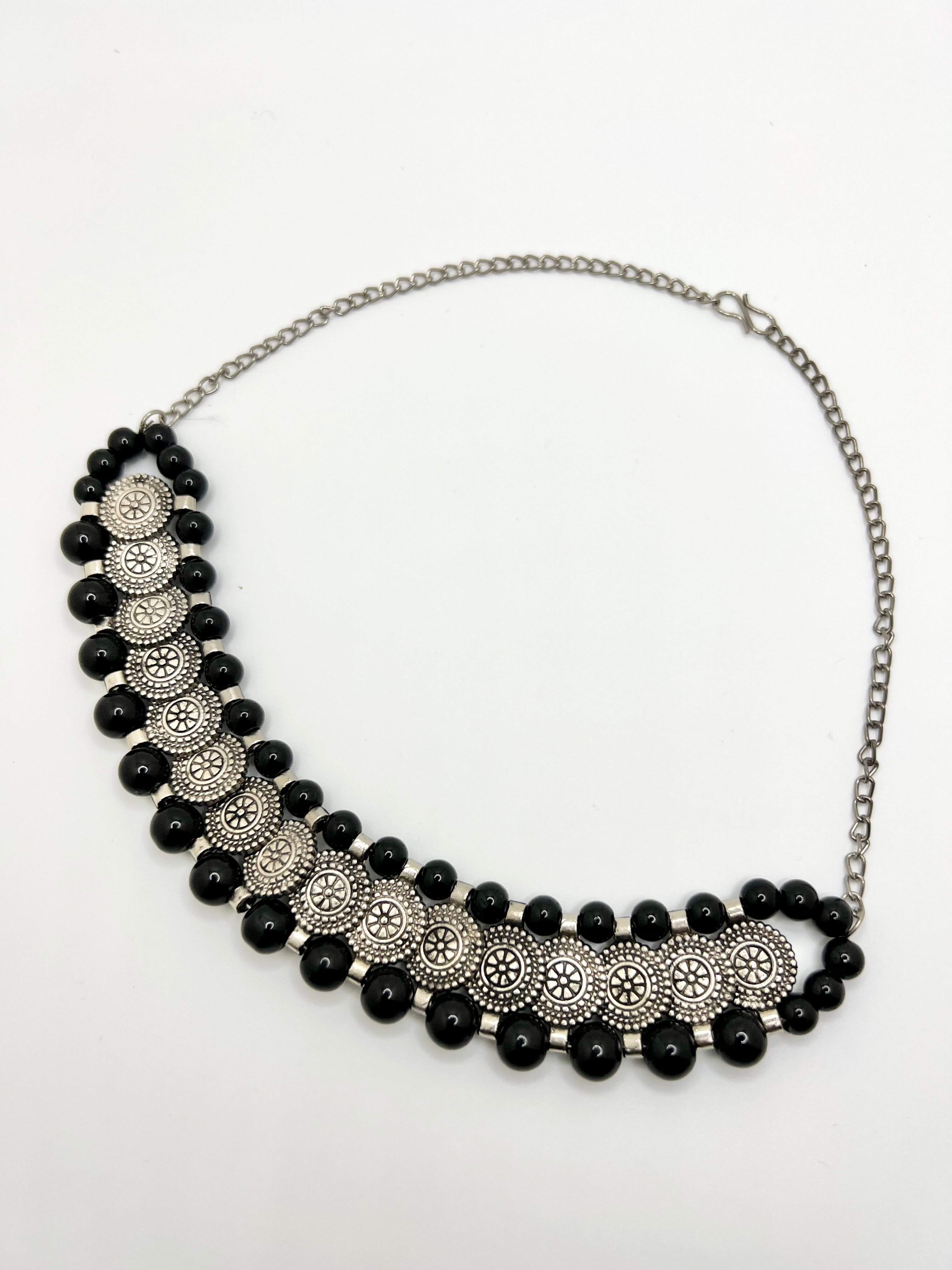 Dainty Retro Metal Choker