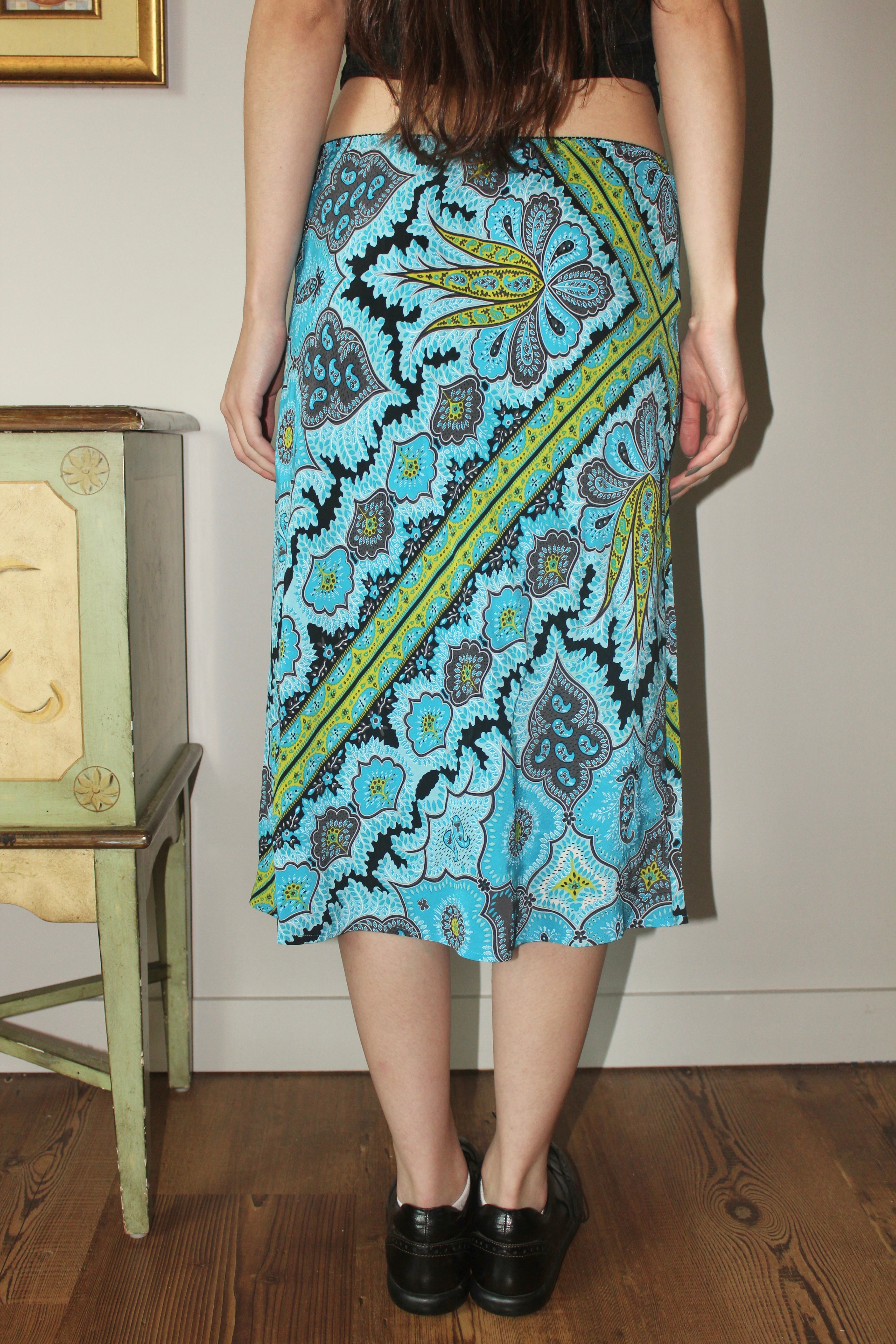 Vintage 90s Abstract Patterned Midi Silk Skirt (S/M)