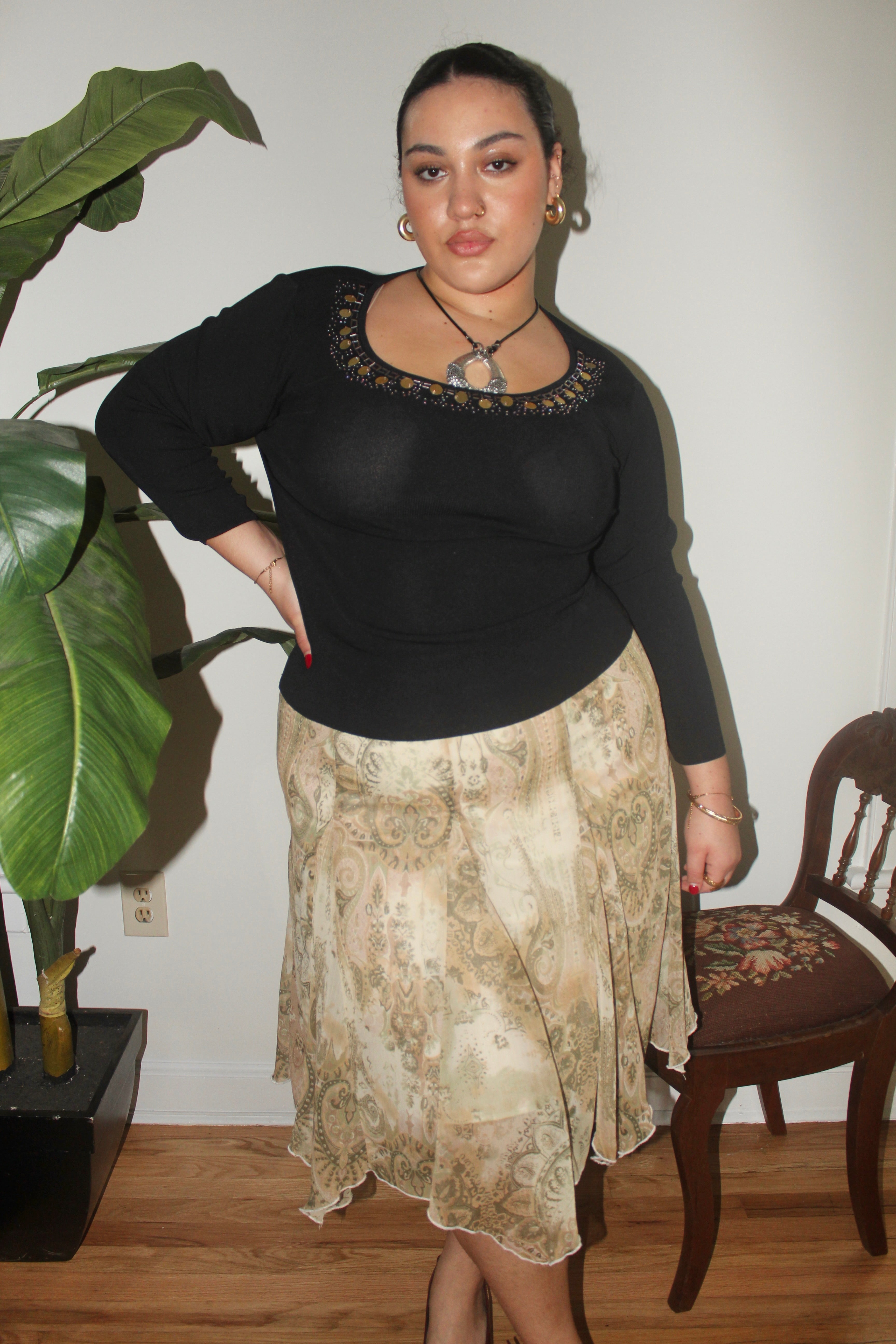 Vintage 90s Tassel Embroidered Long Sleeve (L)