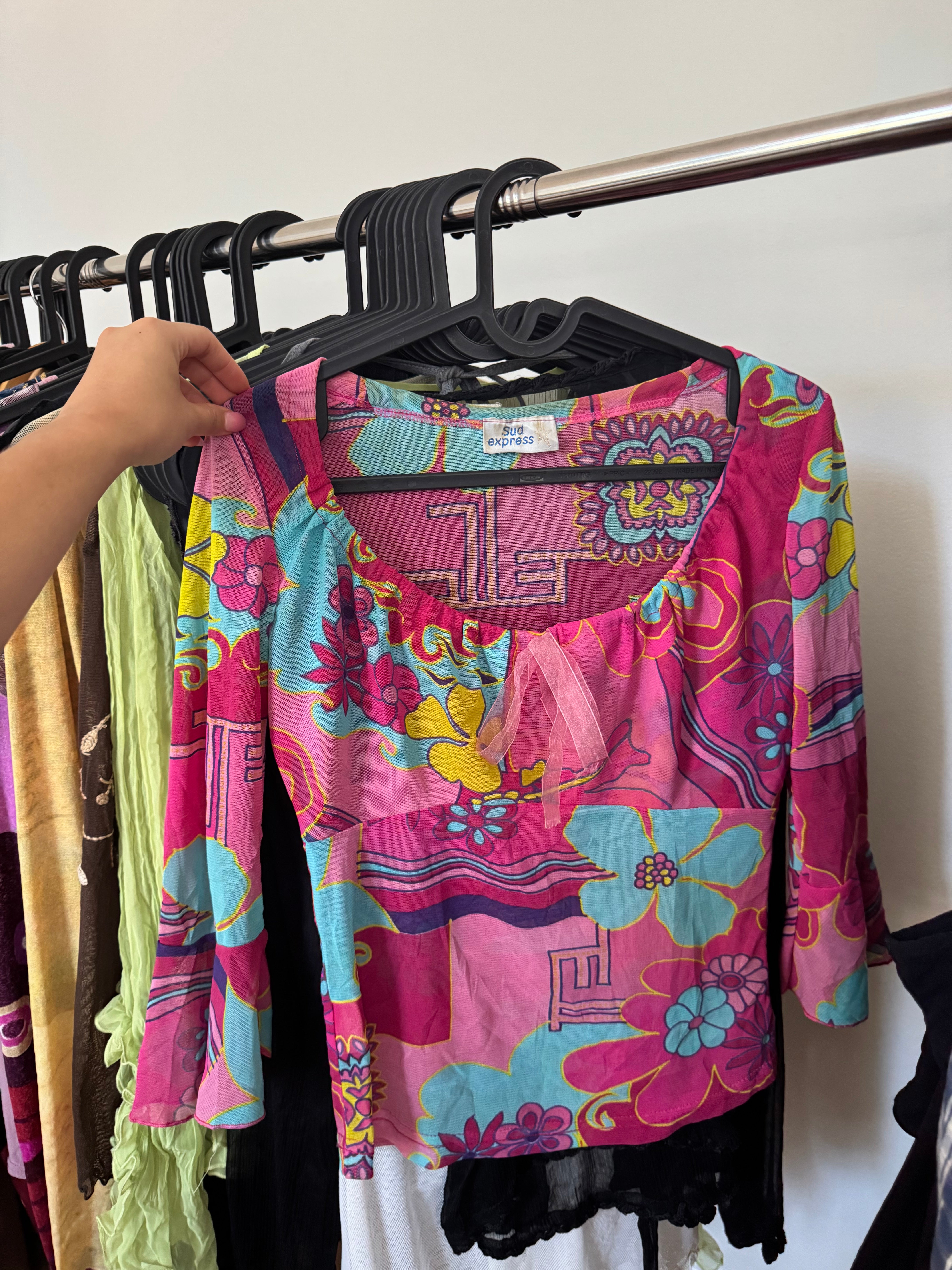 Vintage 90s Abstract Bell Sleeve Top (M)