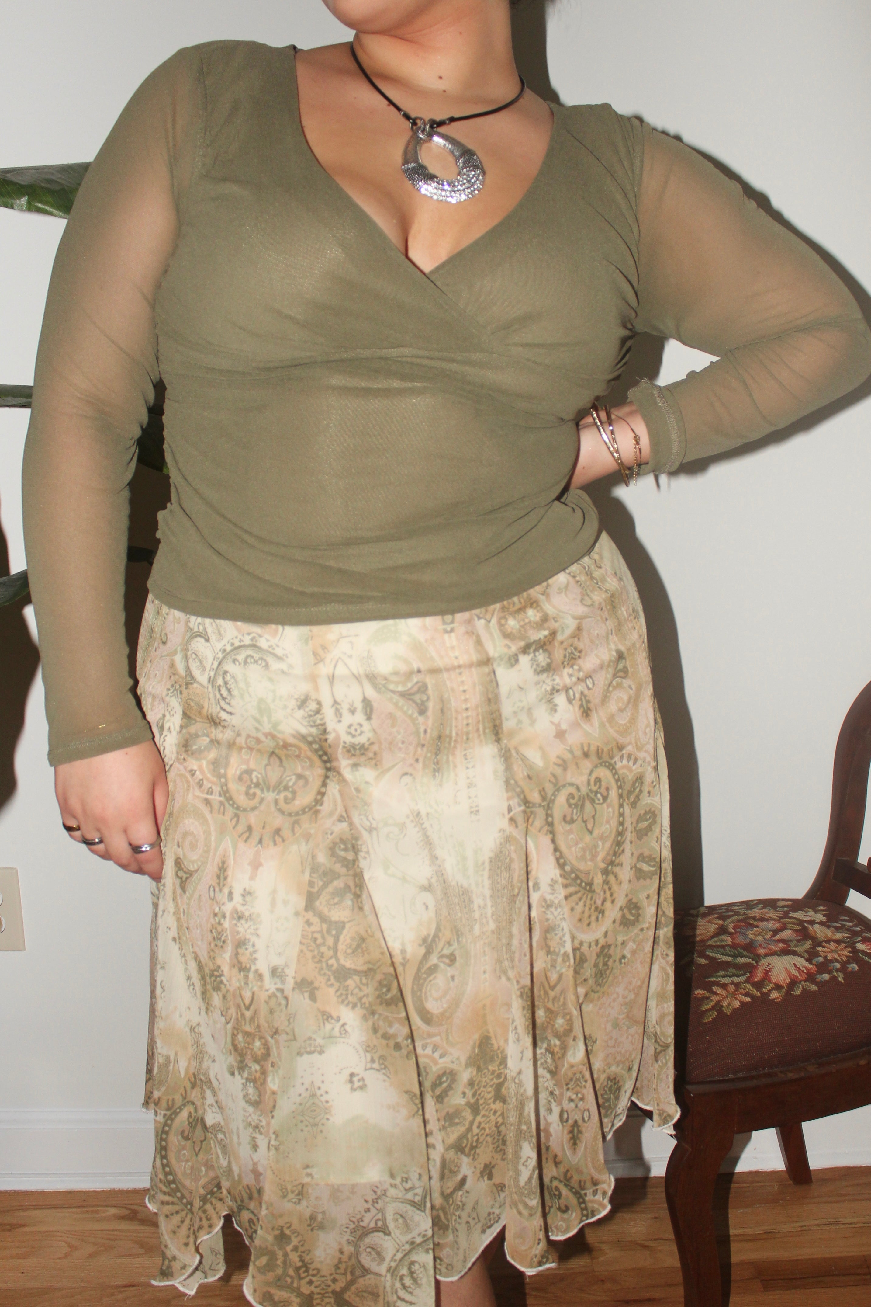 Vintage 90s Olive Gauzy Long Sleeve Knit (L)