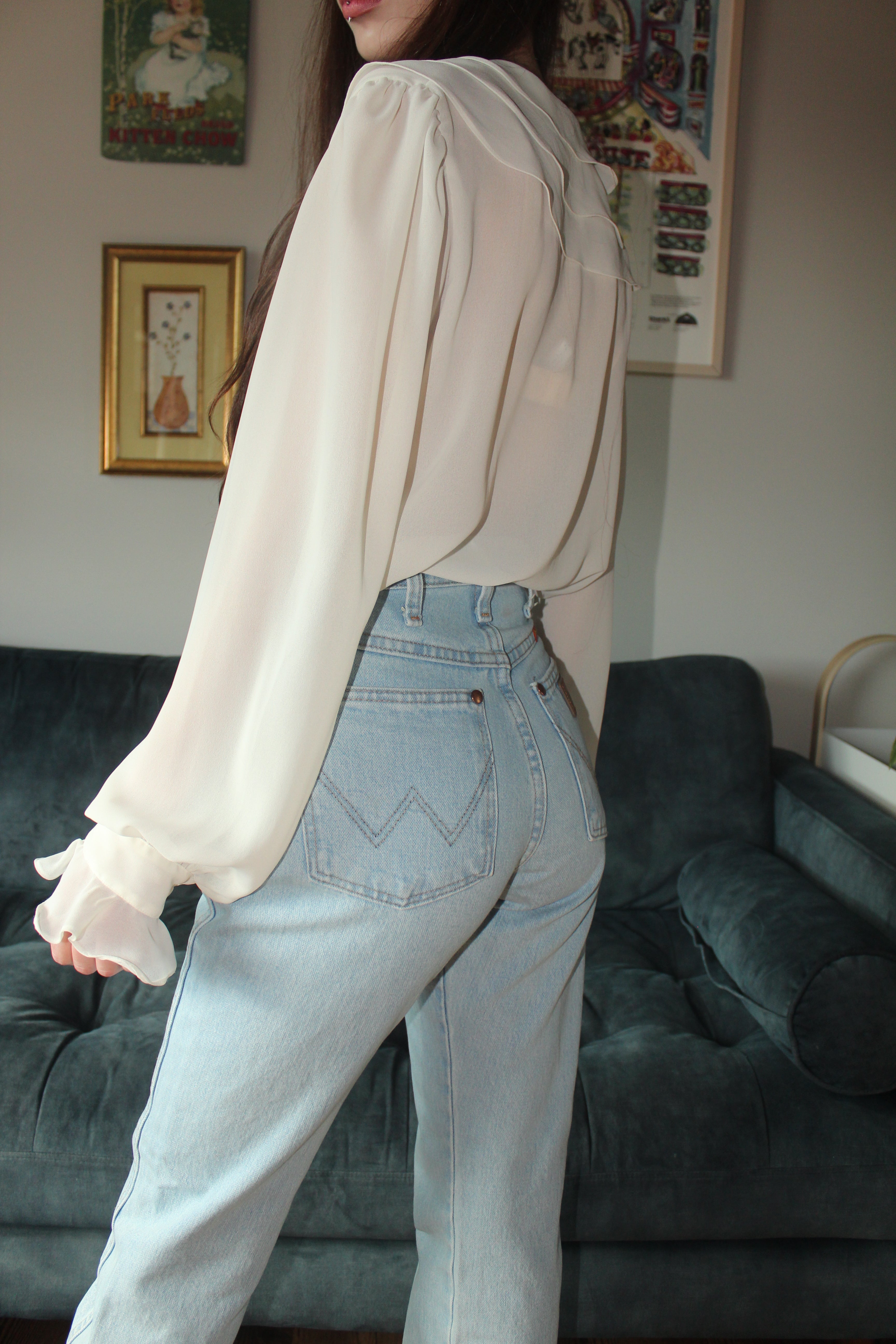 Vintage 90s Ivory Ruffled Collar Blouse (M)