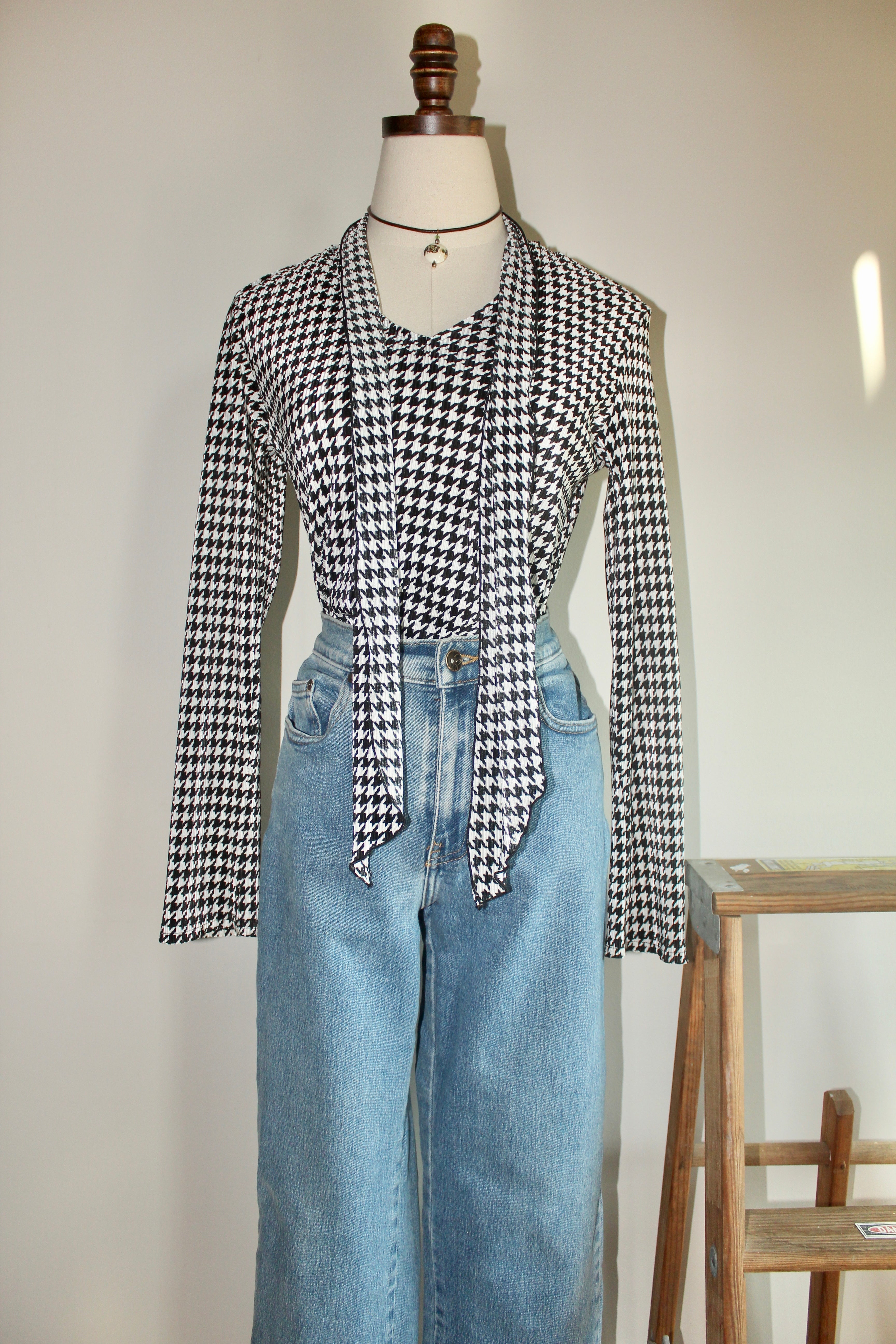 Vintage 90s Checkered Tie Pleated Blouse (S)
