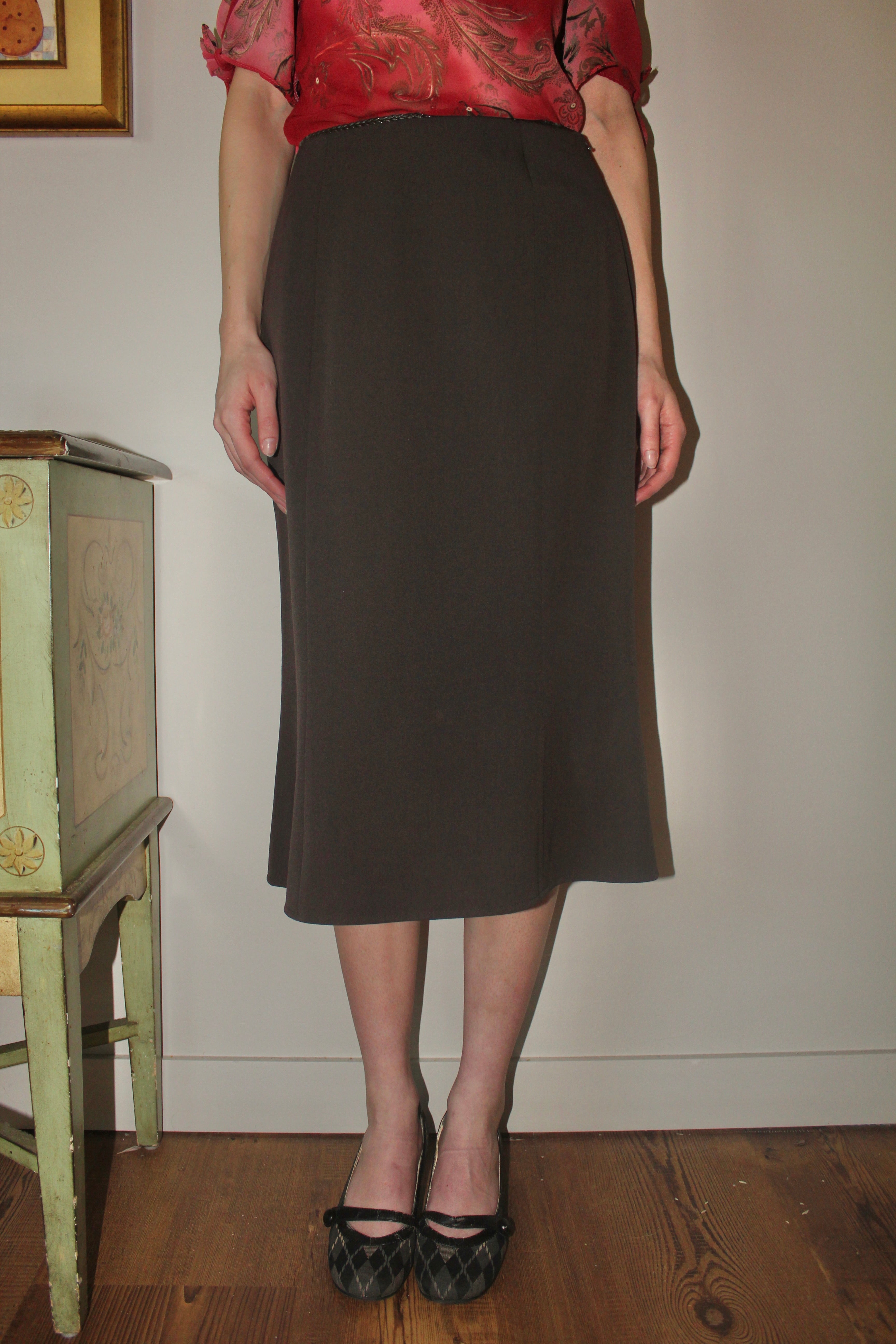 Vintage 90s Structured Sleek Midi Skirt (S)