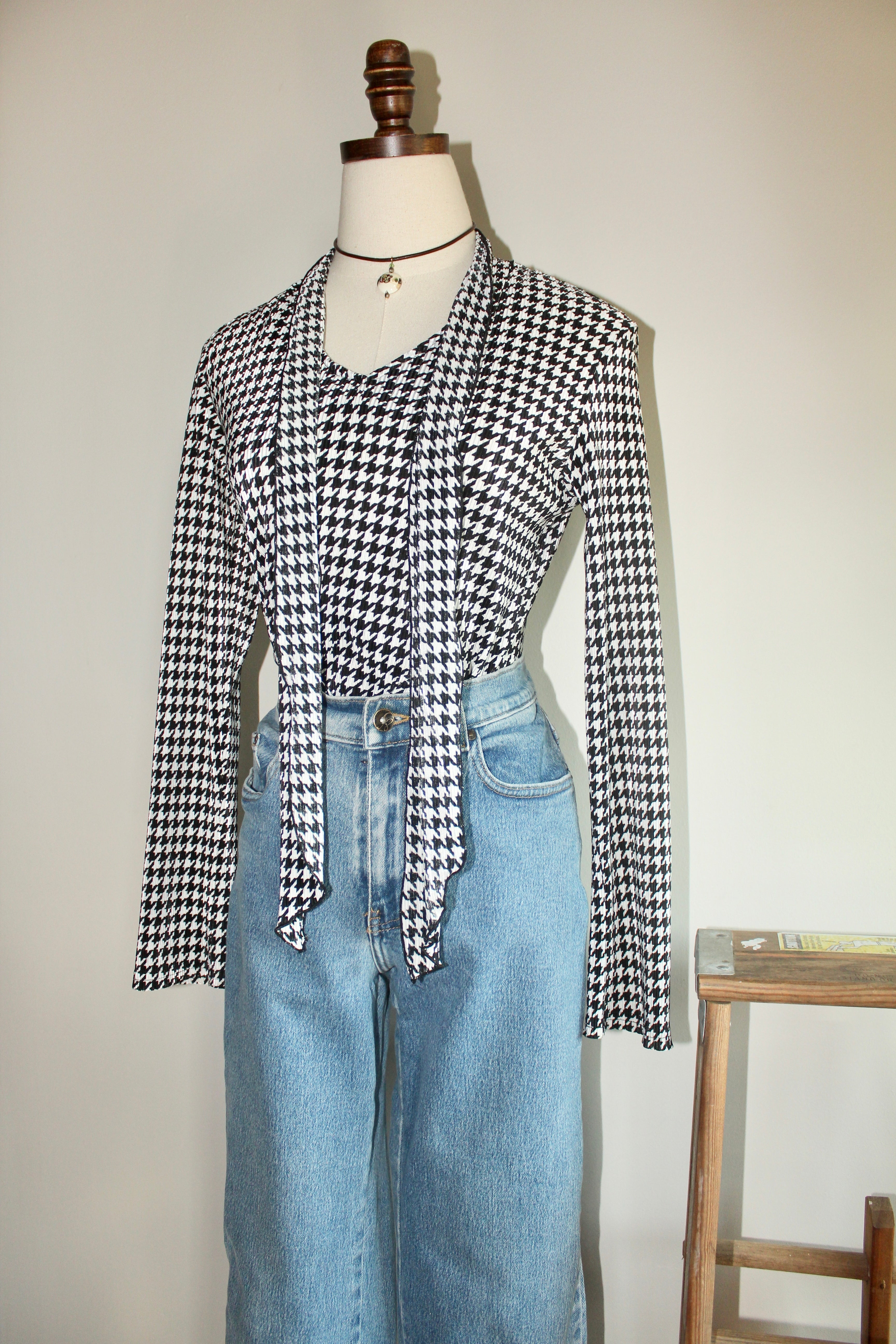 Vintage 90s Checkered Tie Pleated Blouse (S)