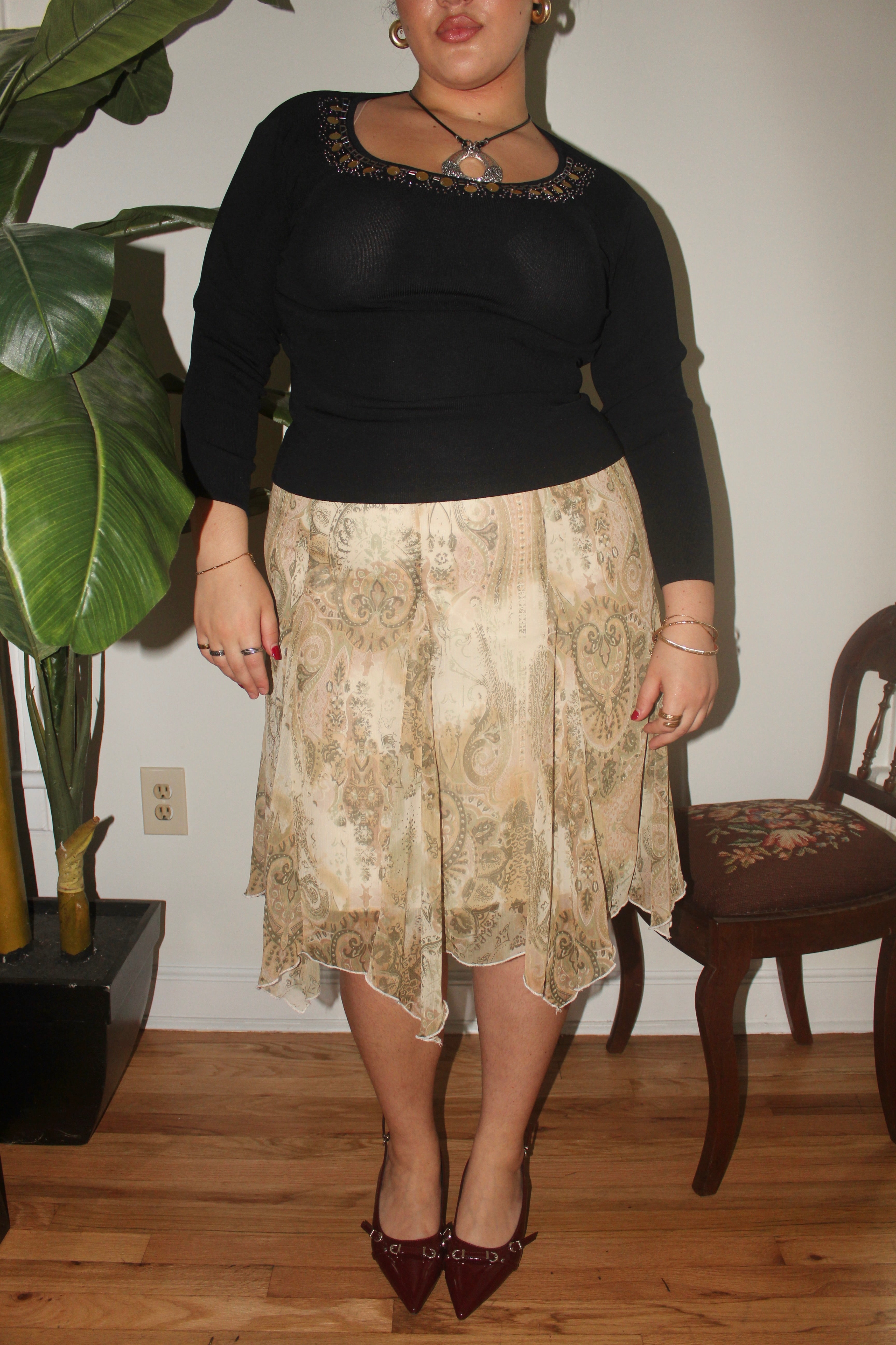 Vintage 90s Tassel Embroidered Long Sleeve (L)