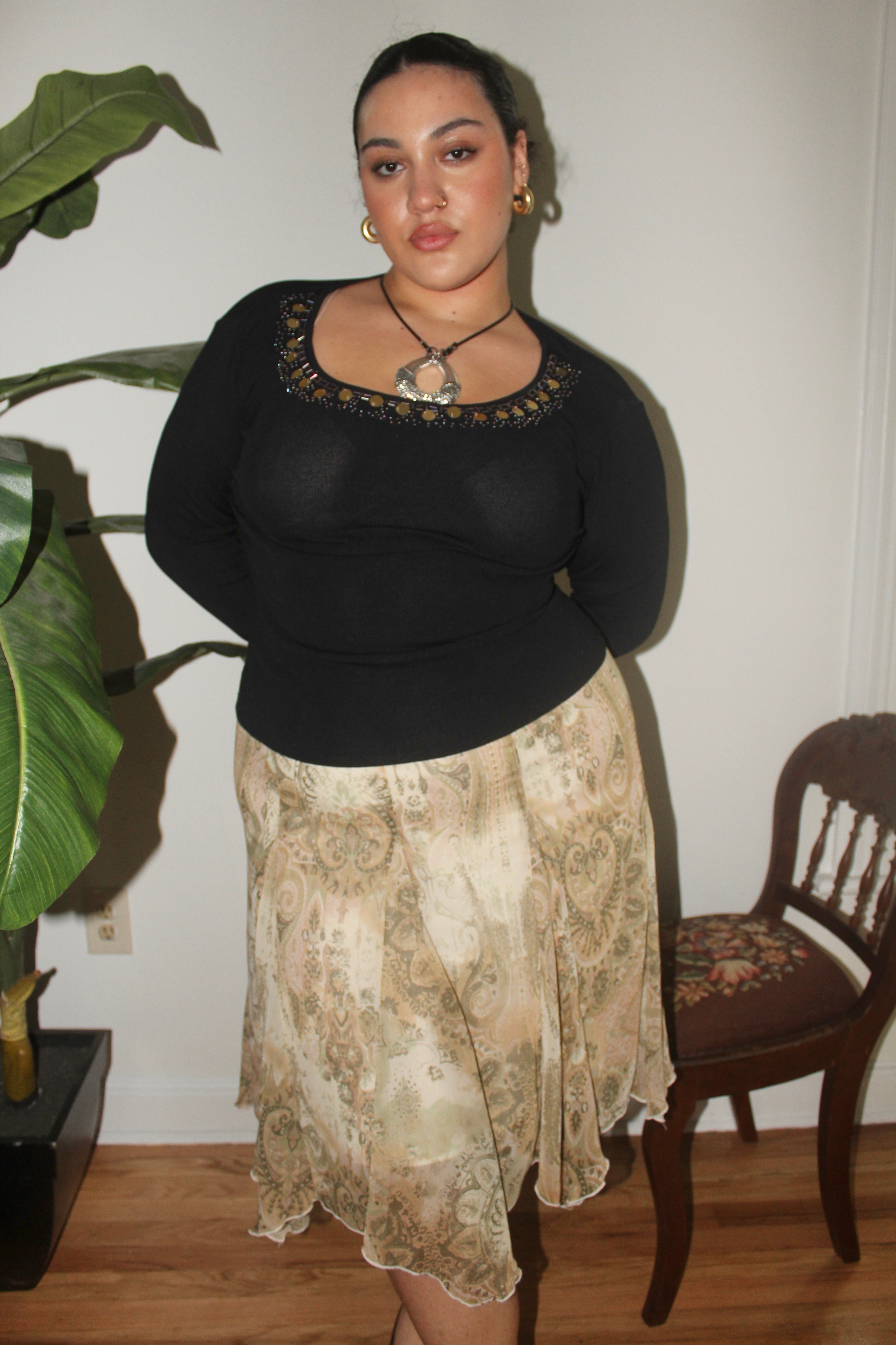 Vintage 90s Tassel Embroidered Long Sleeve (L)