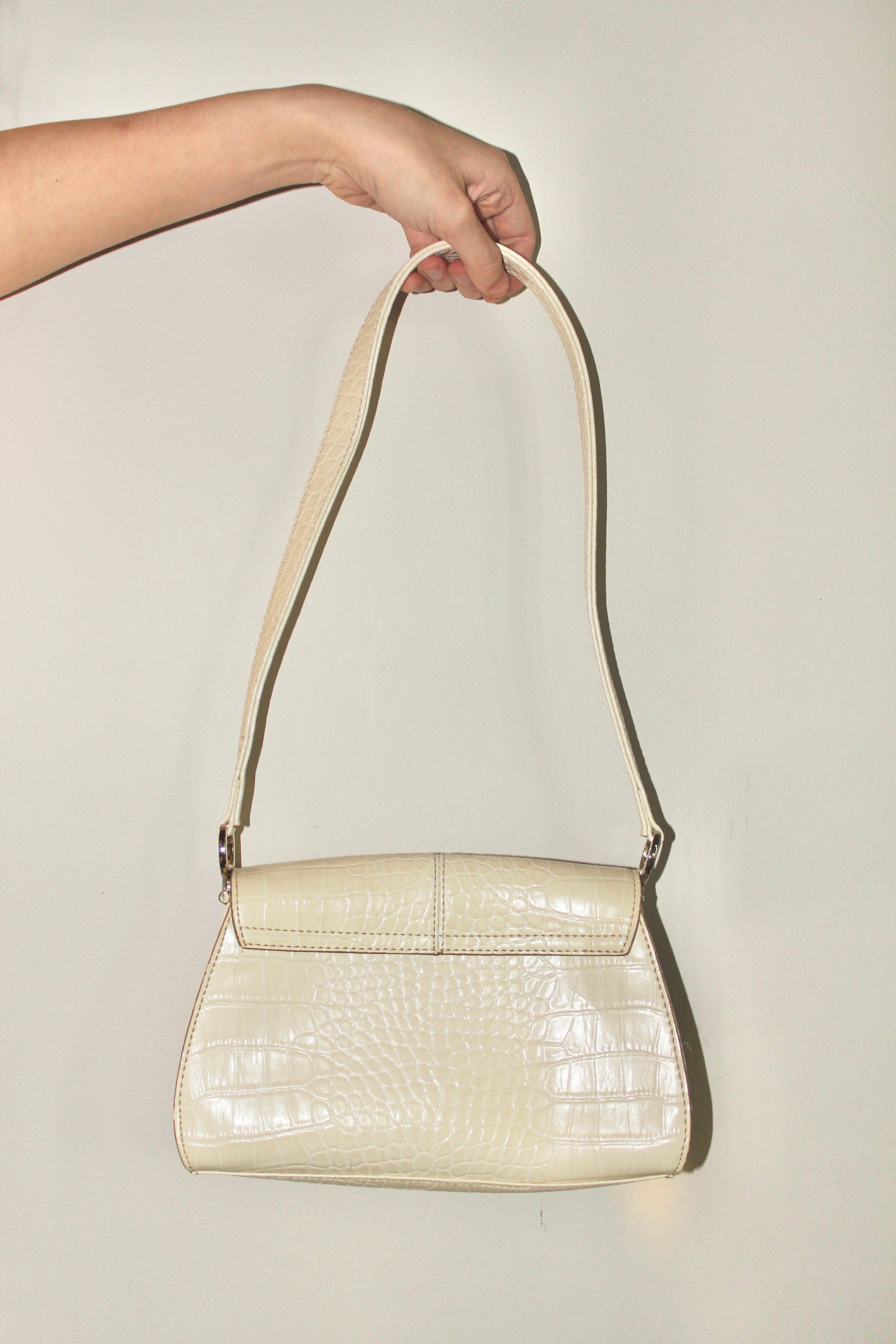 Retro Cream Textured Purse
