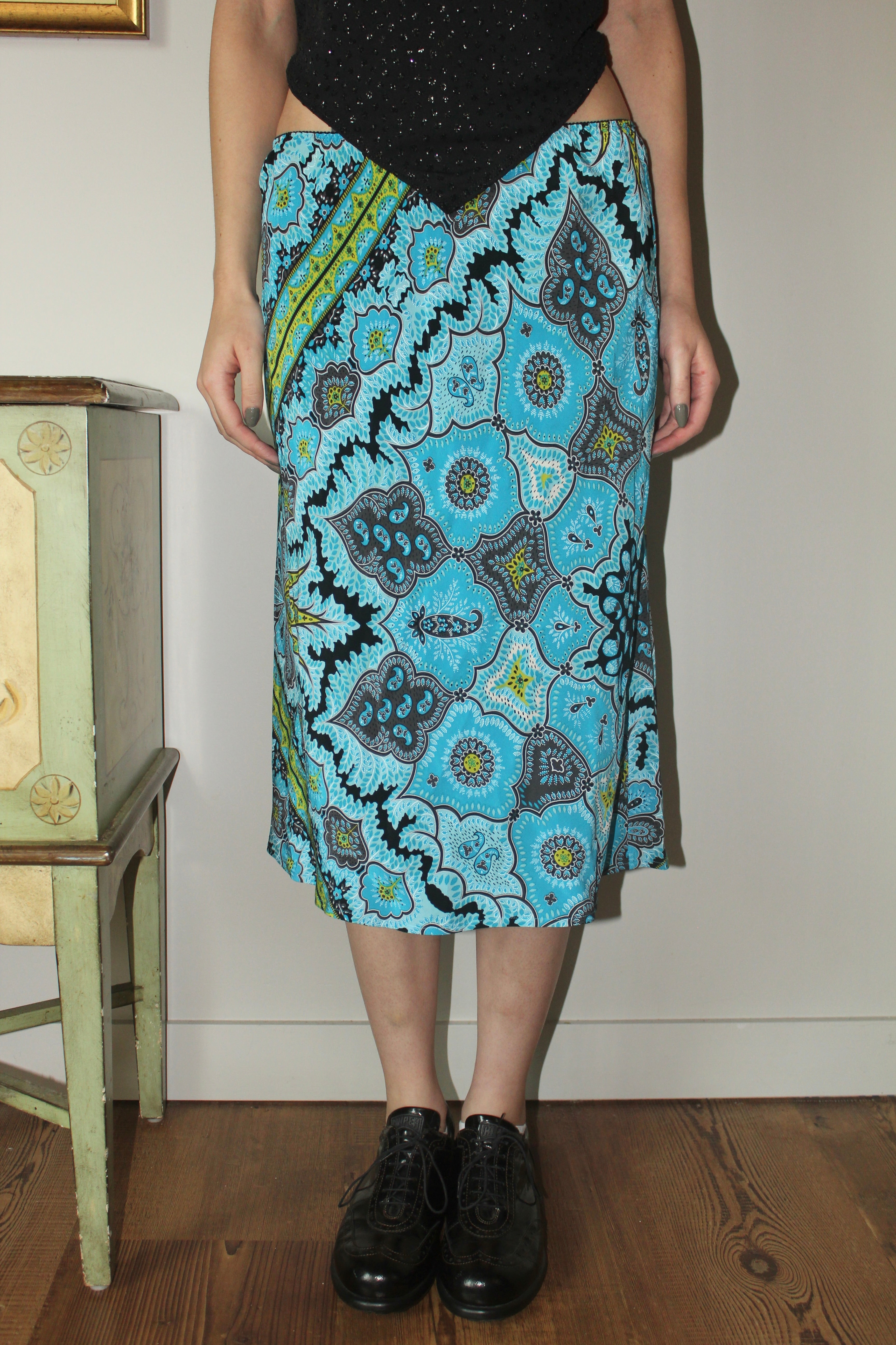 Vintage 90s Abstract Patterned Midi Silk Skirt (S/M)