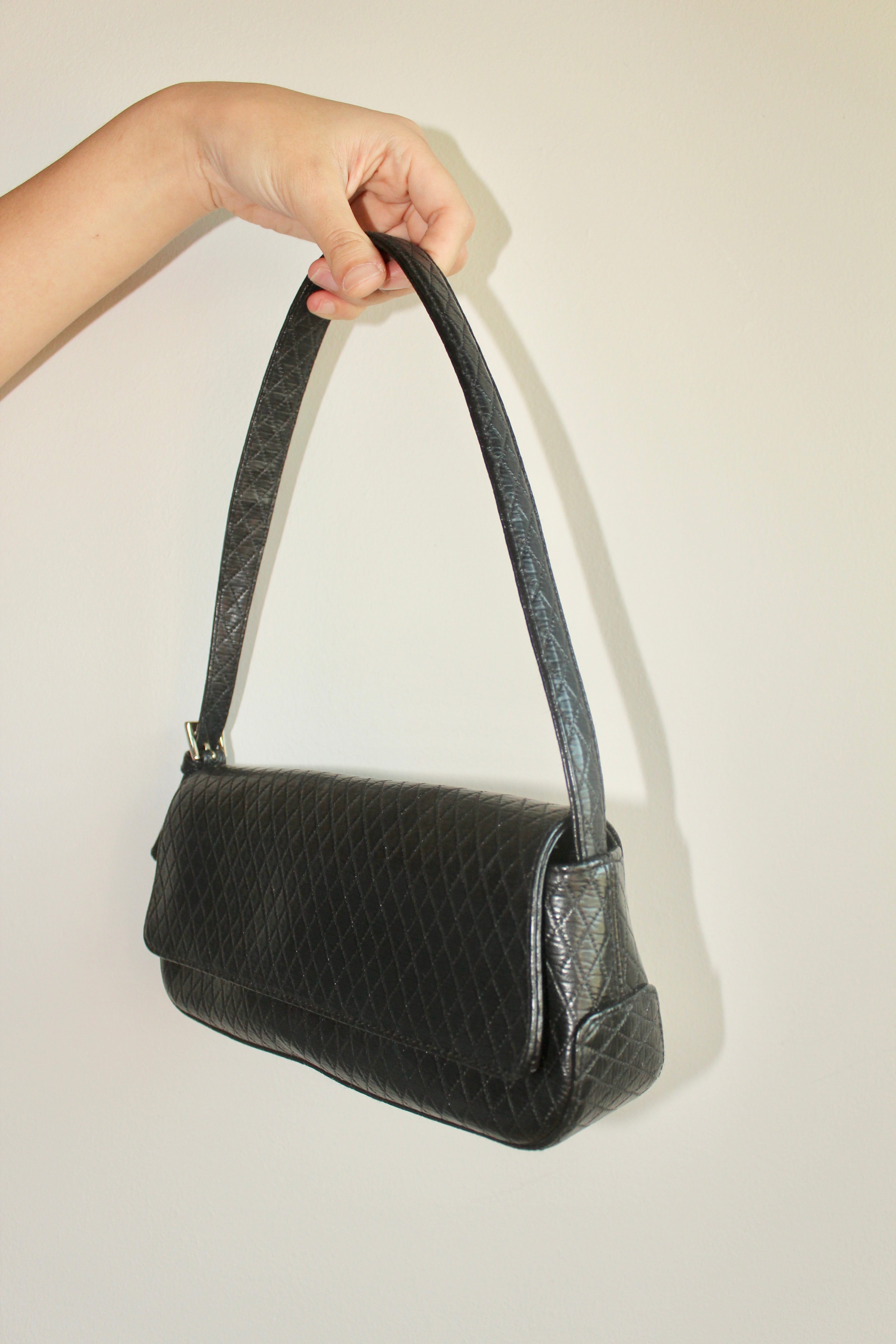Vintage 90s Classic Textured Shoulder Purse