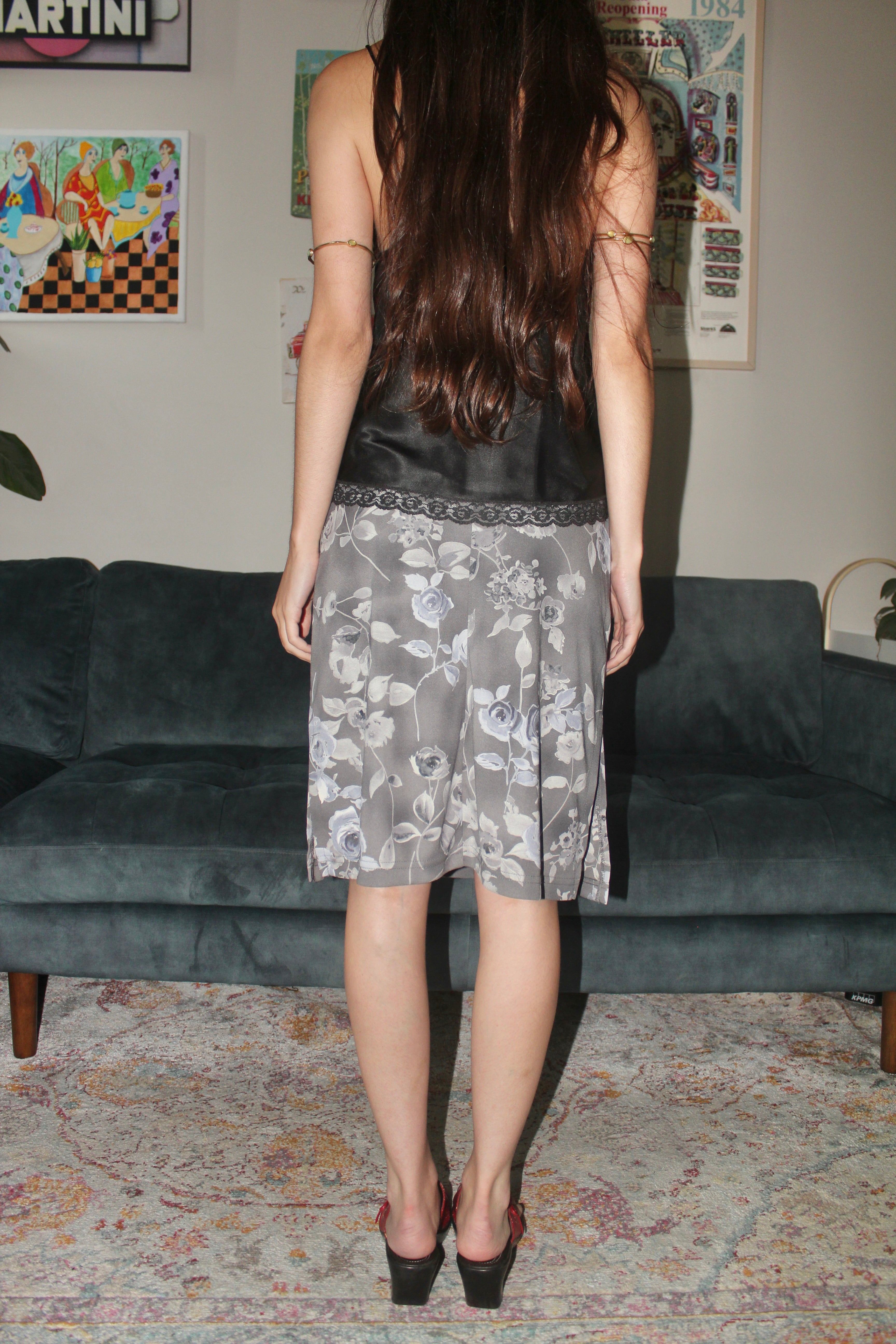 Vintage 90s Greyscale Floral Midi Skirt (S/M)