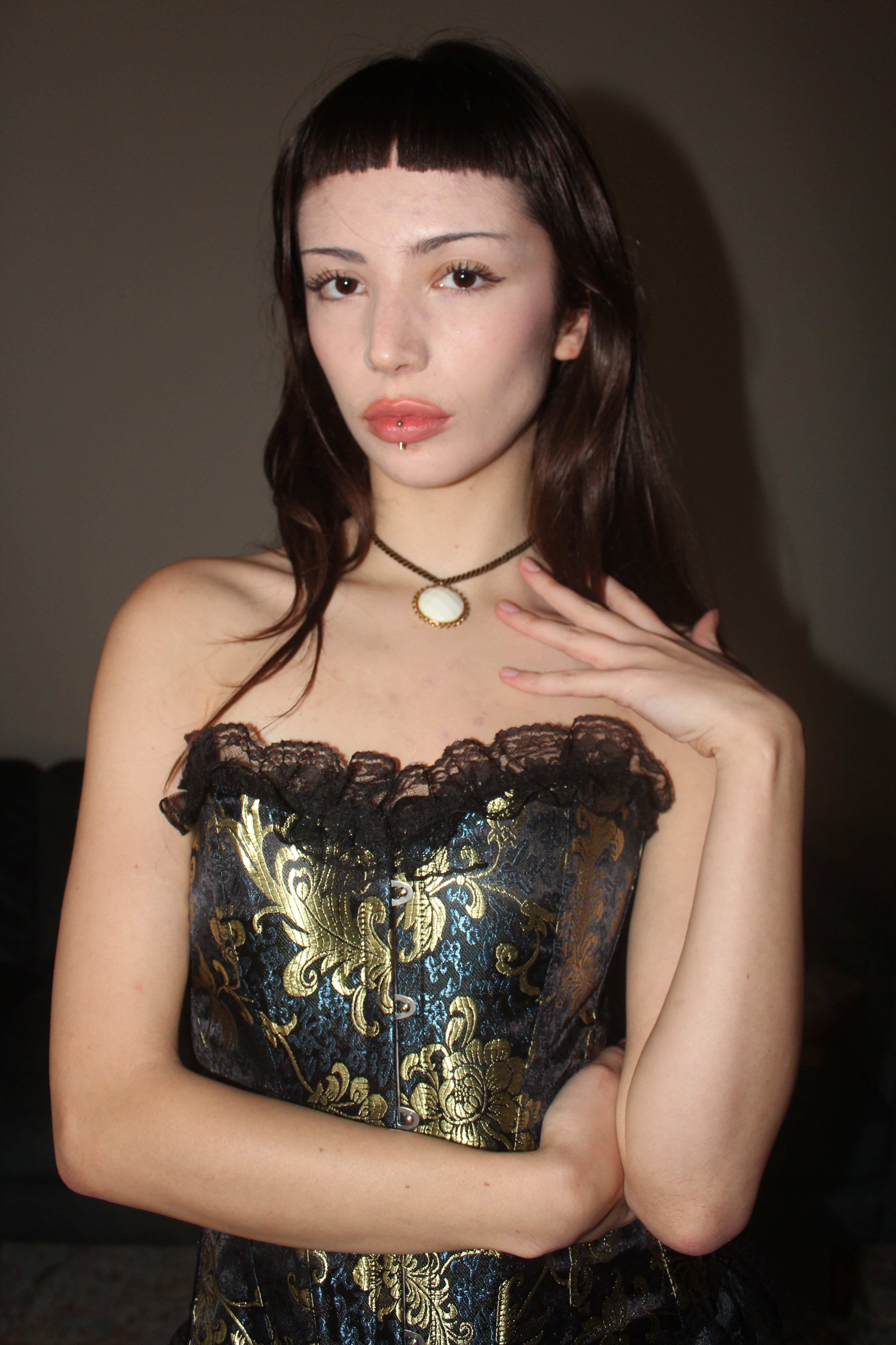 Retro Ivory Pendant Rope Choker