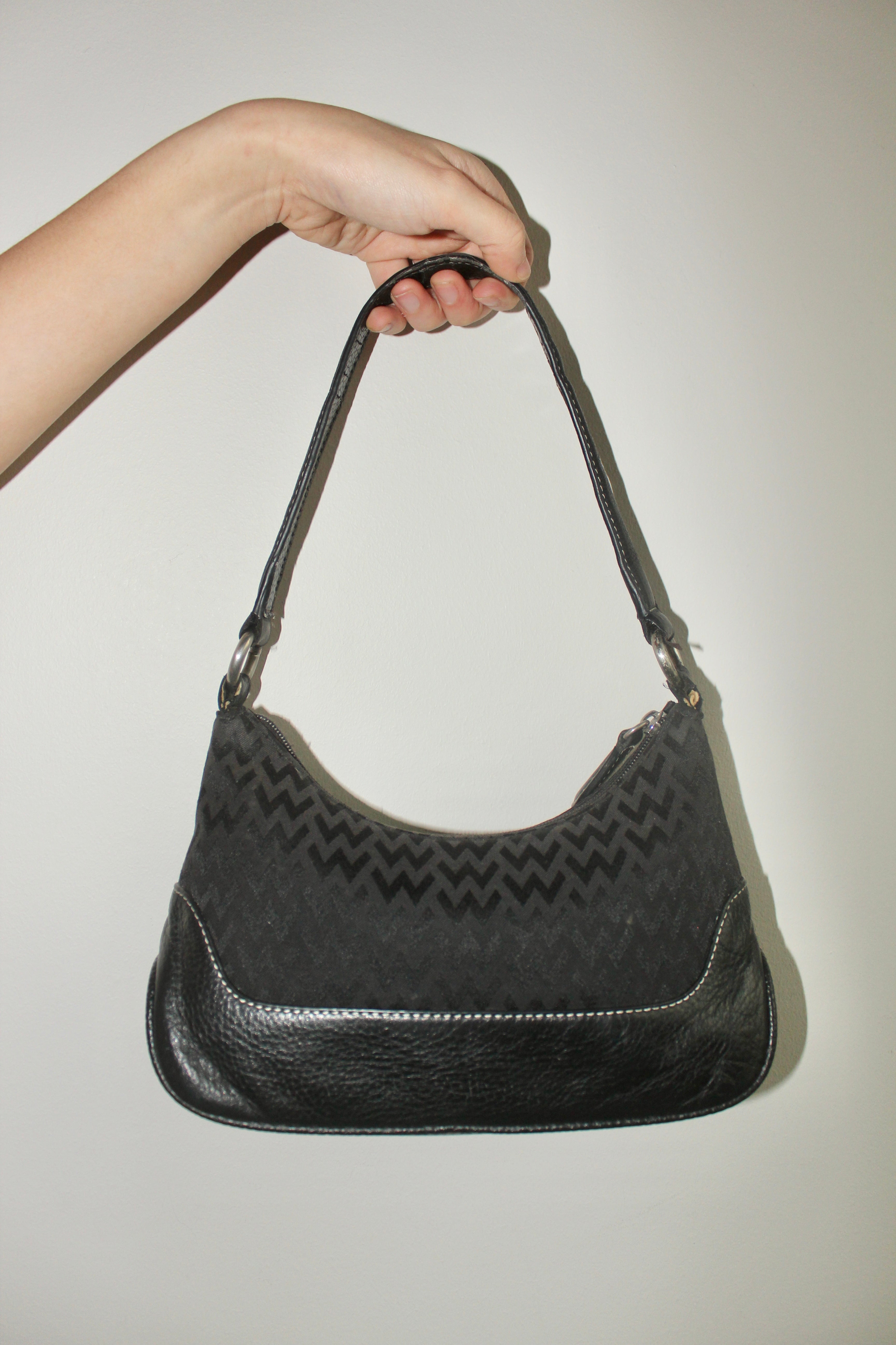 Vintage 90s Retro Black Shoulder Purse