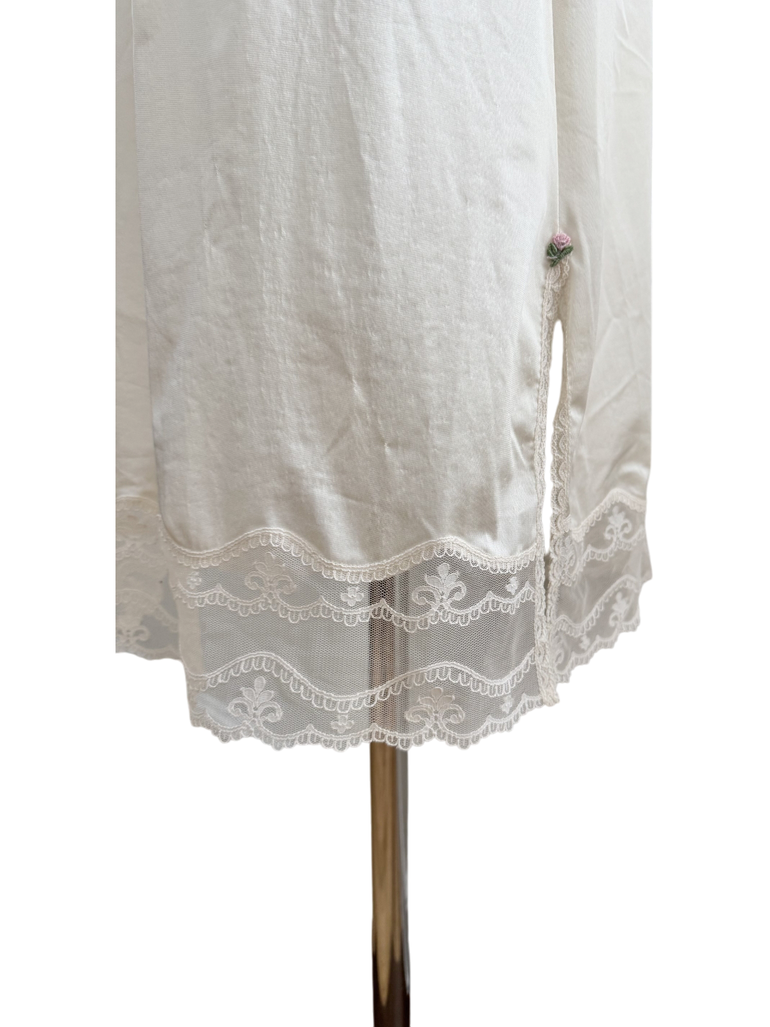 Vintage80s Ivory Lace Slip Skirt (S/M)
