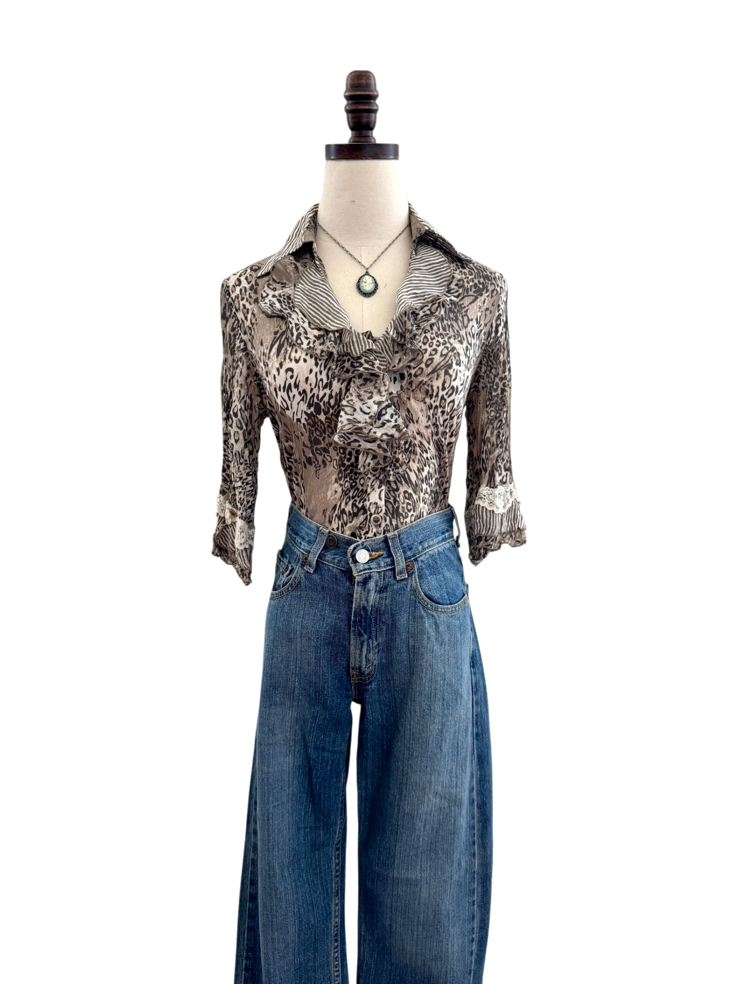 Vintage 90s Retro Ruffled Blouse (S/M)