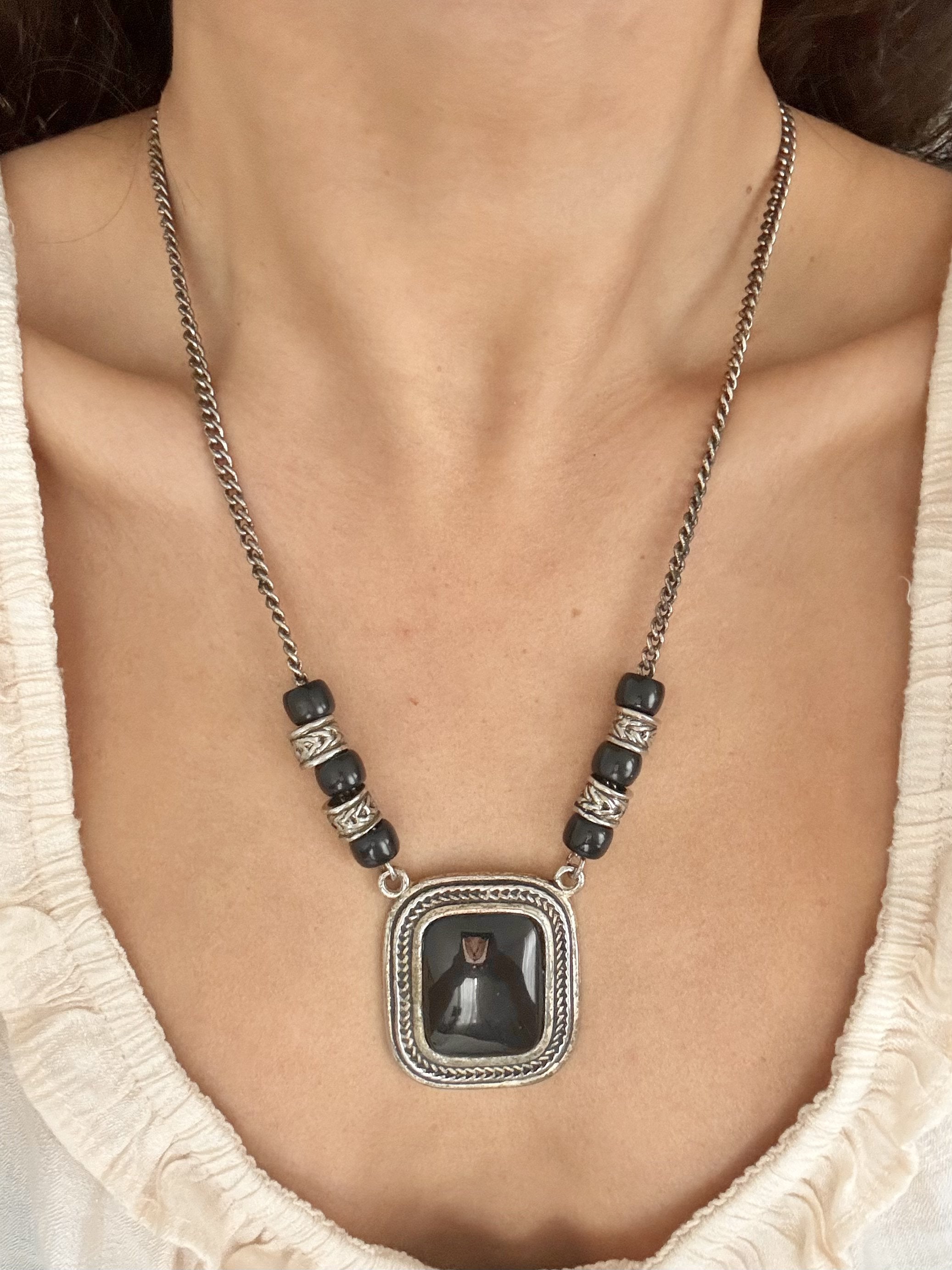 Gilded Chant Necklace