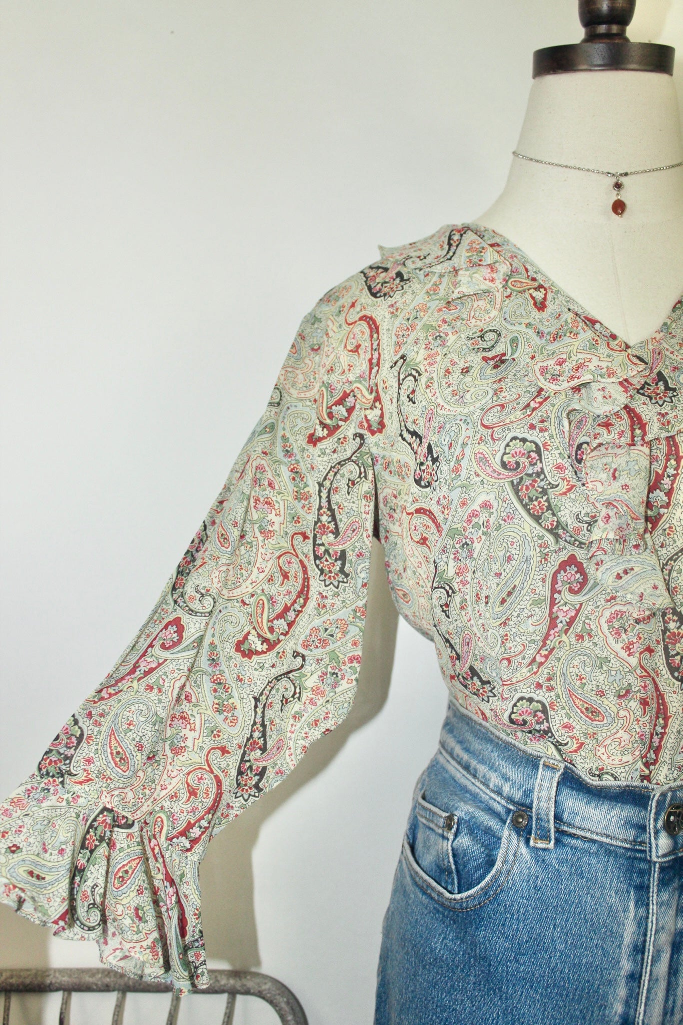 Vintage 90s Paisley Ruffled Blouse (M)
