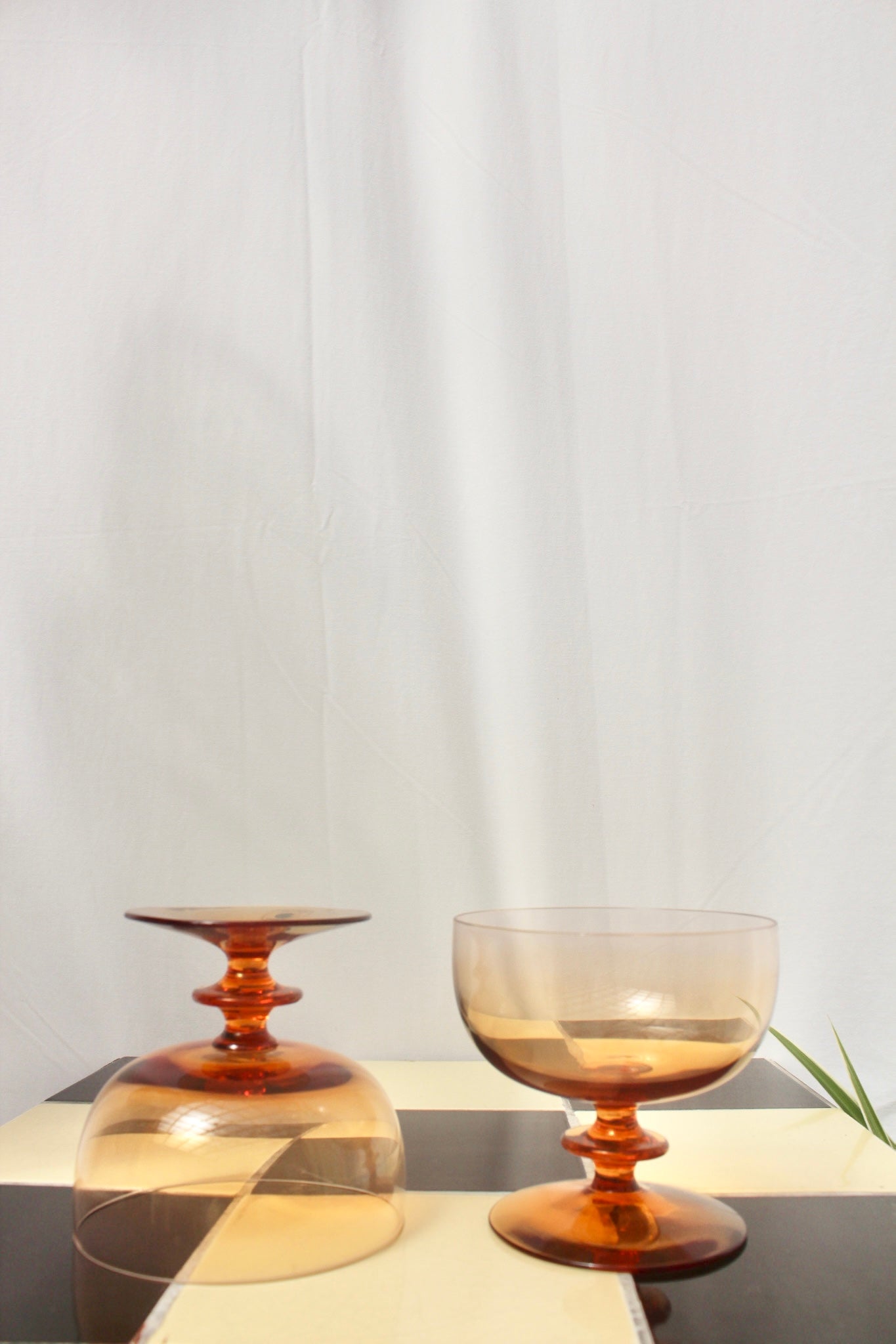 Vintage Marigold Bubble Glasses (4)