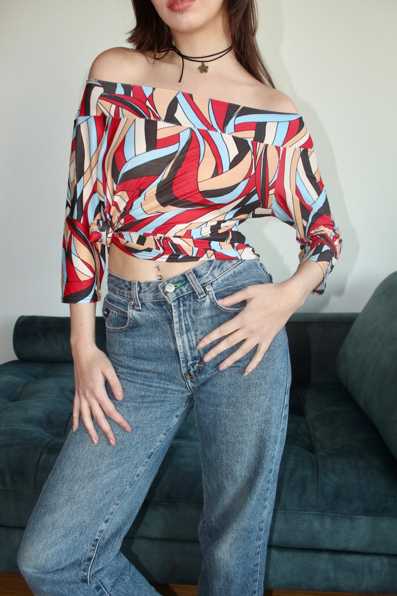 Vintage Y2K Abstract Off the Shoulder Knit (M)