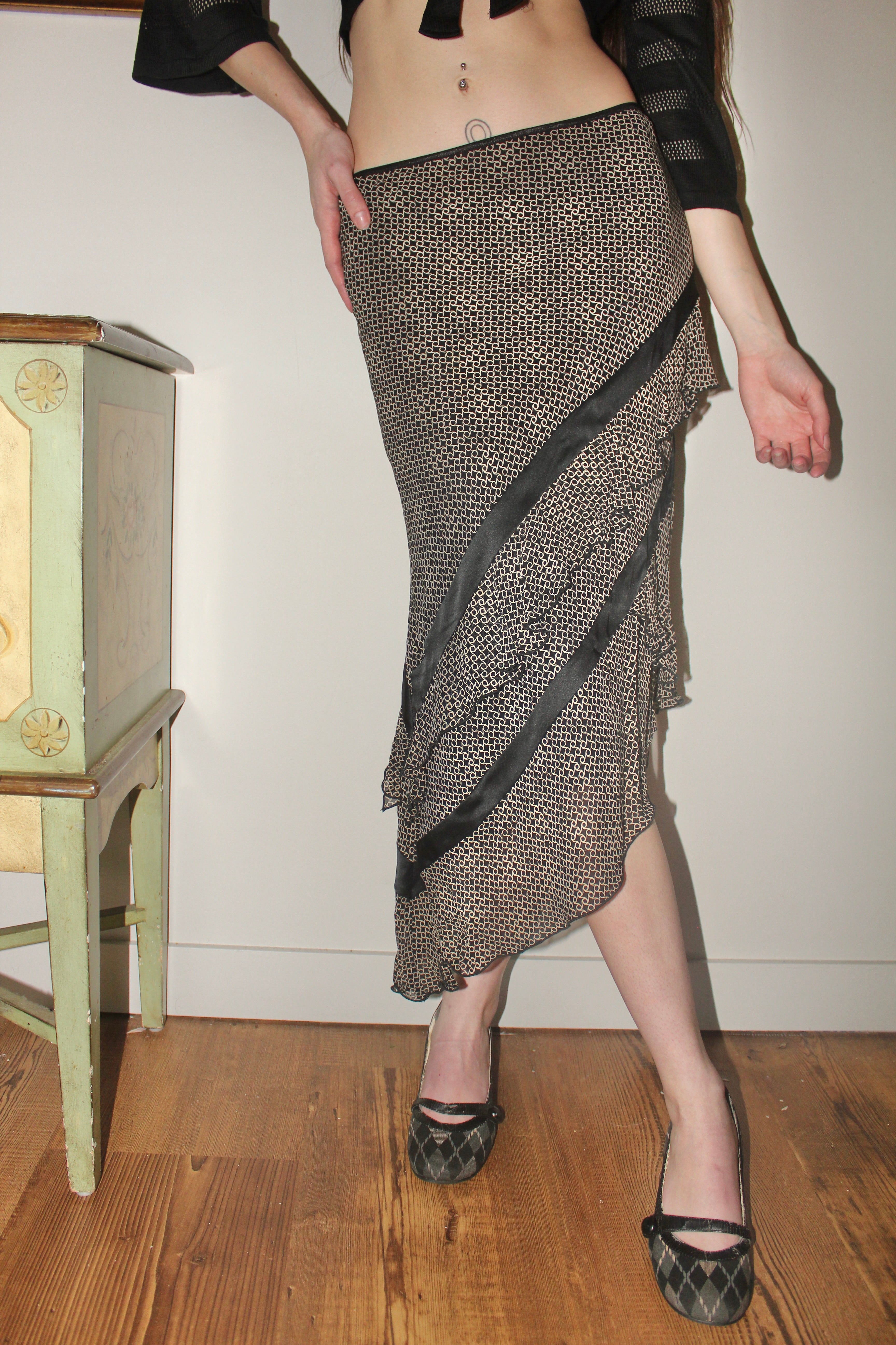 Vintage 90s Asymmetrical Ruffled Midi Skirt (S)