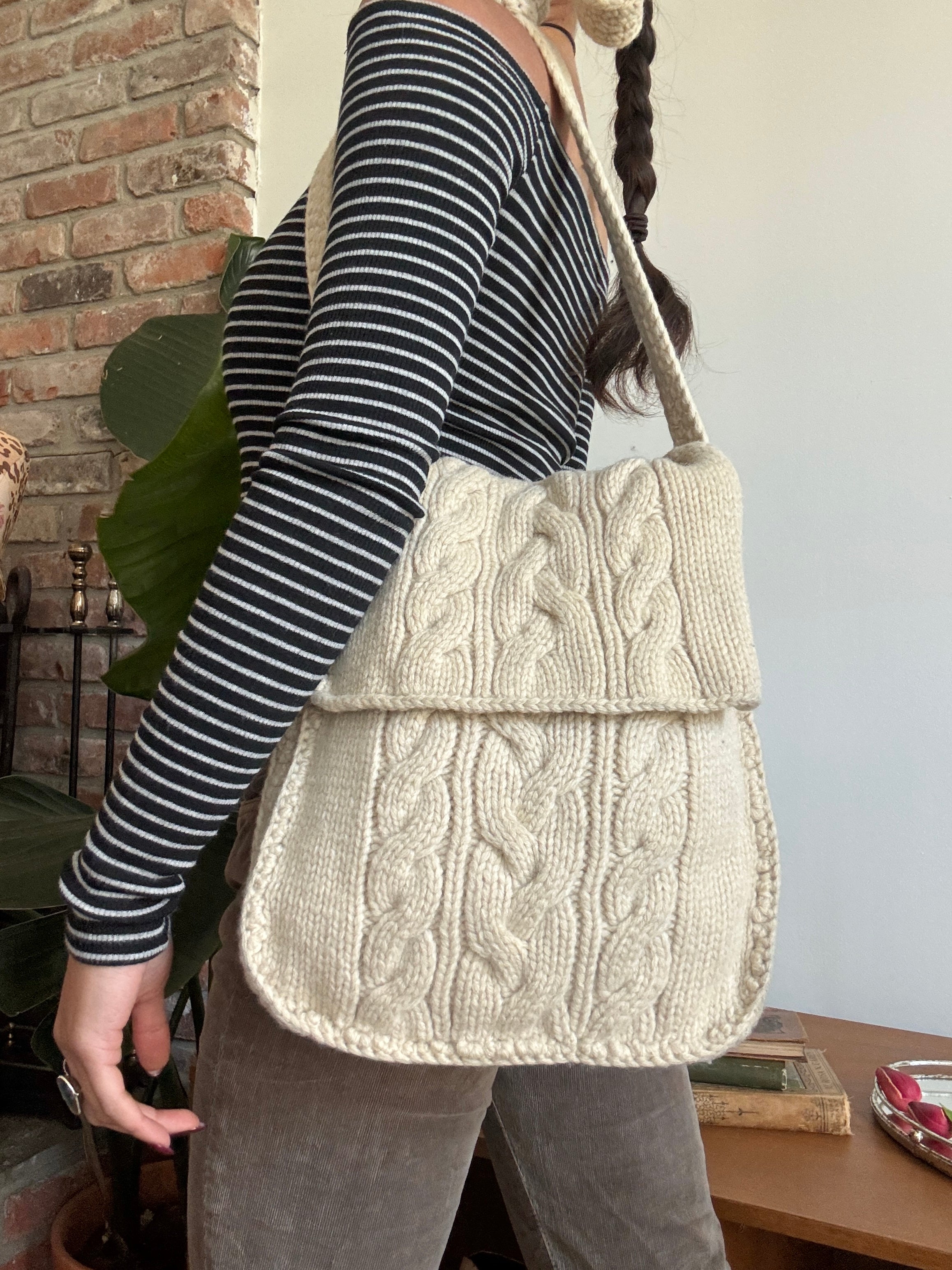 Vintage Cream Cable Knit Shoulder Bag