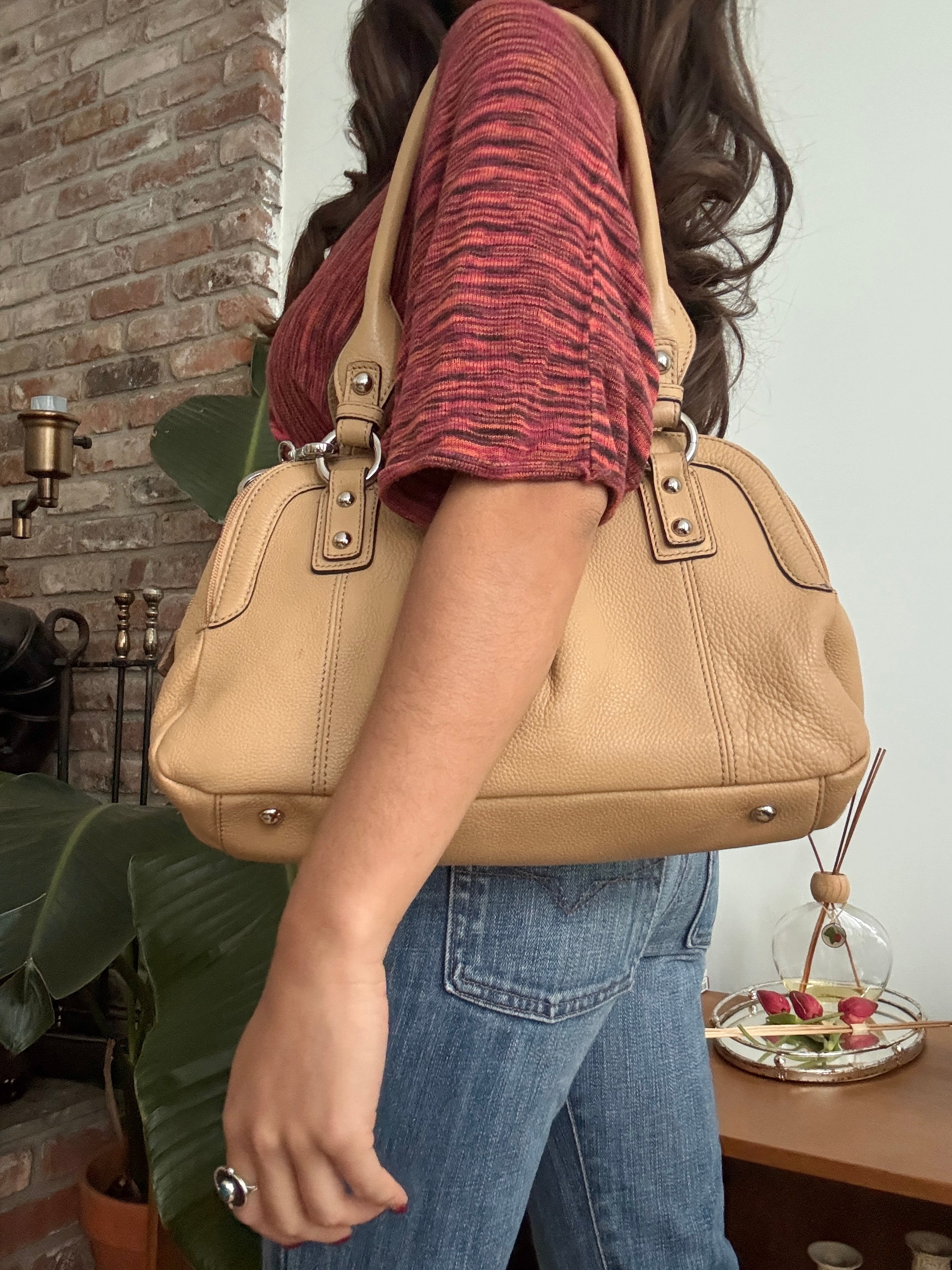 Vintage Y2K Latte Girl Leather Bag