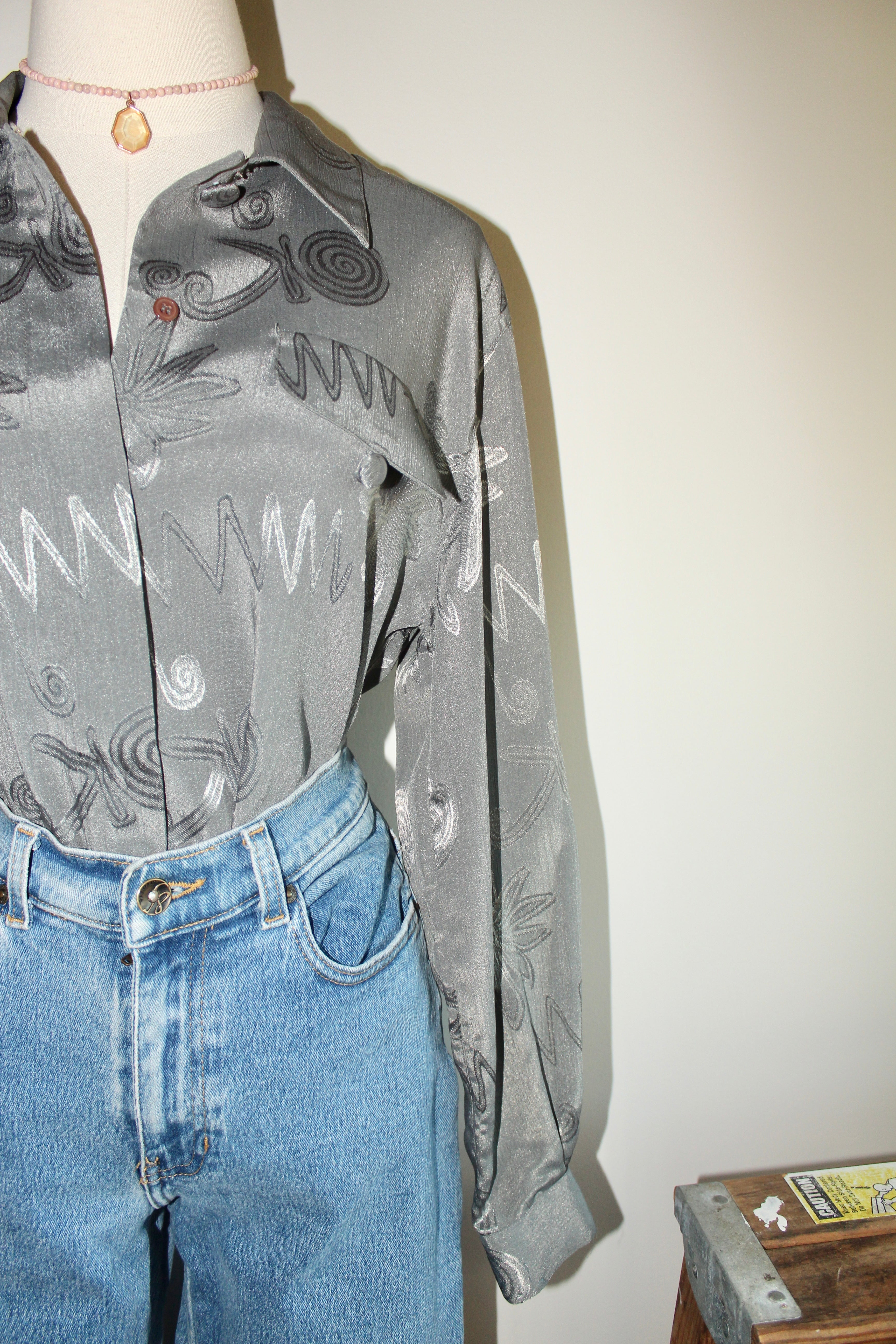 Vintage 90s Abstract Squiggle Button Up (M)