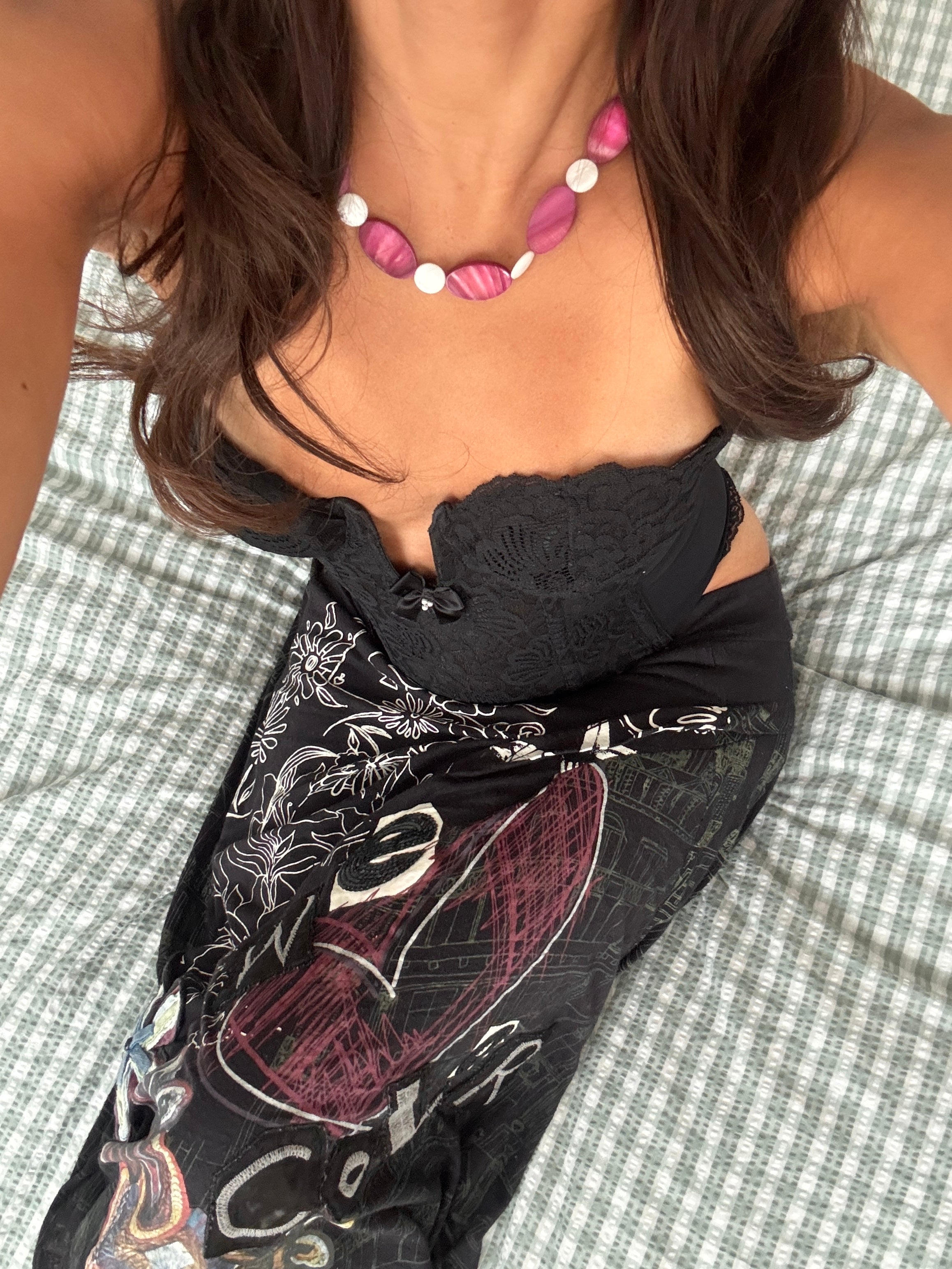 Vintage Y2K Raspberry Shell Necklace
