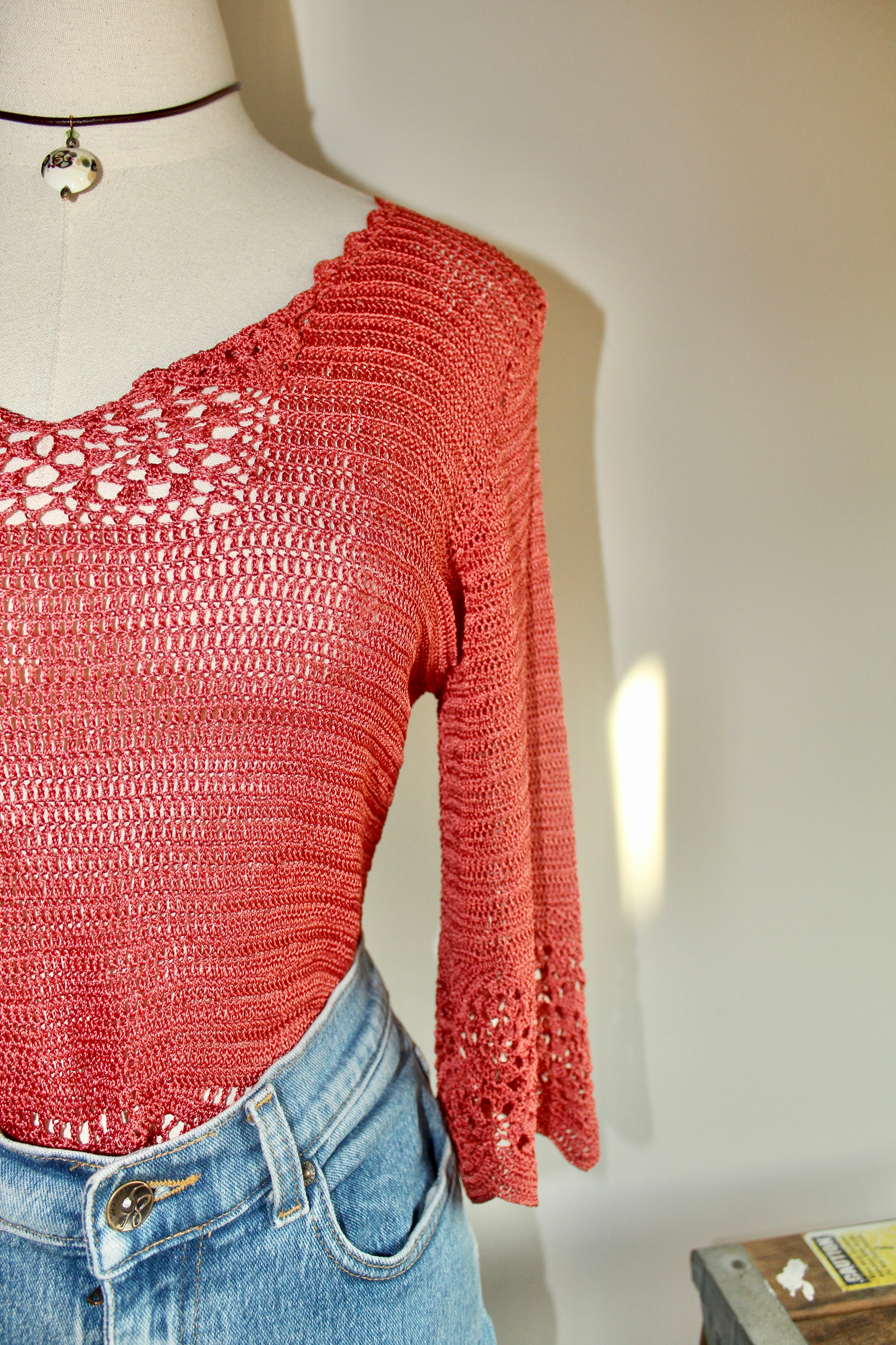 Vintage 90s Dainty Coral Knit Top (M)