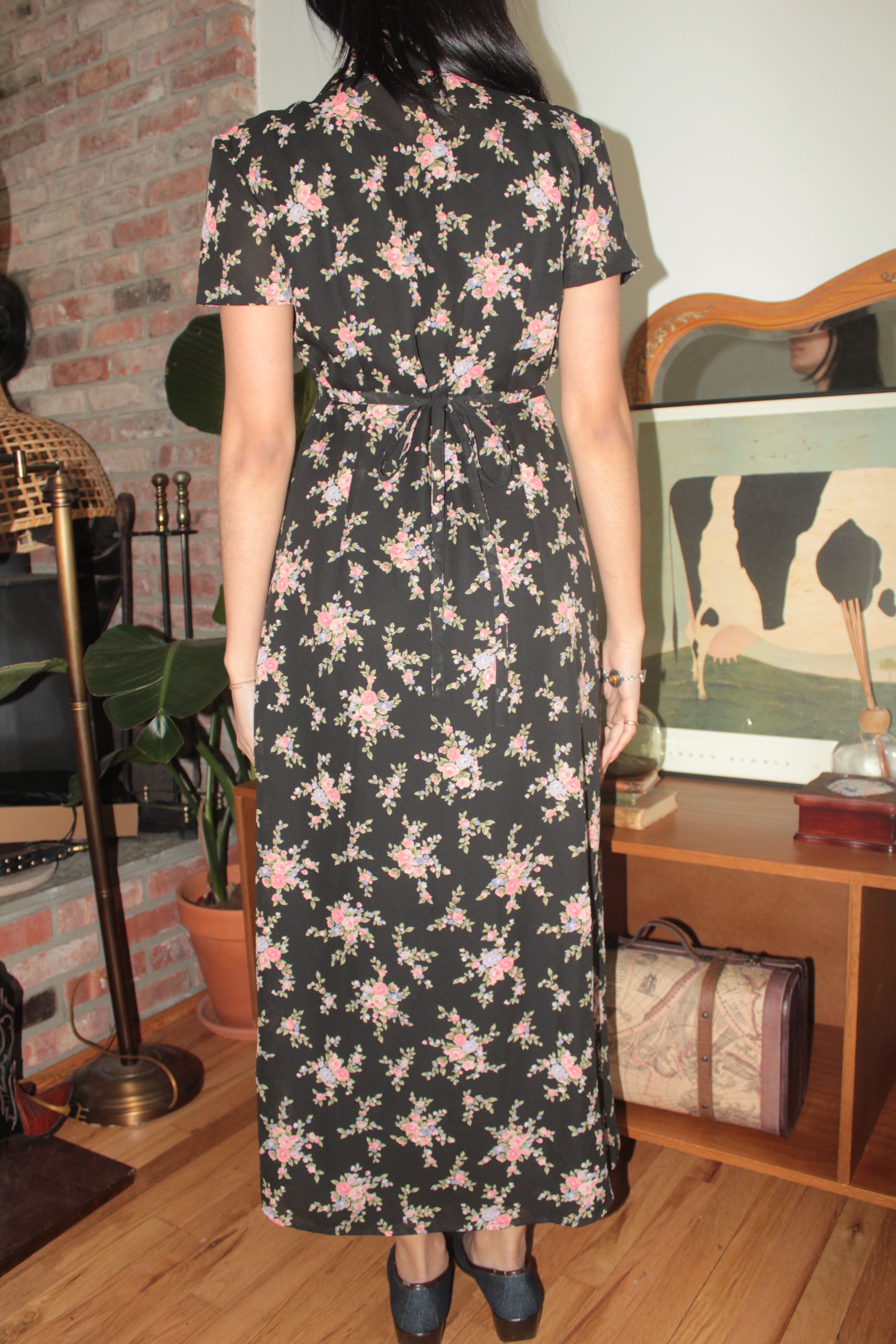 Vintage Black Rose Garden Button-Front Midi Dress (M)