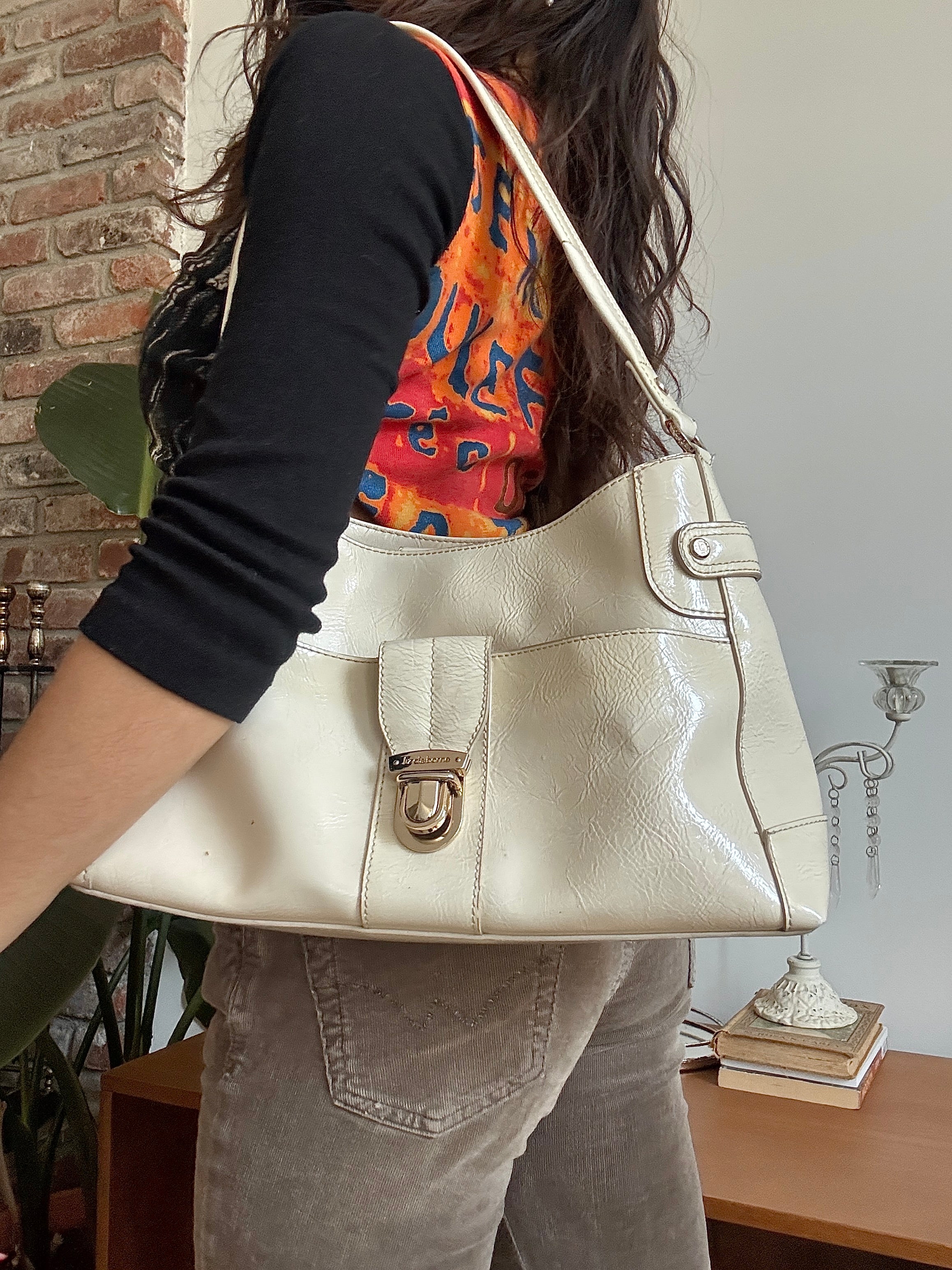 Vintage Y2K Liz Claiborne Vanilla Patent Bag