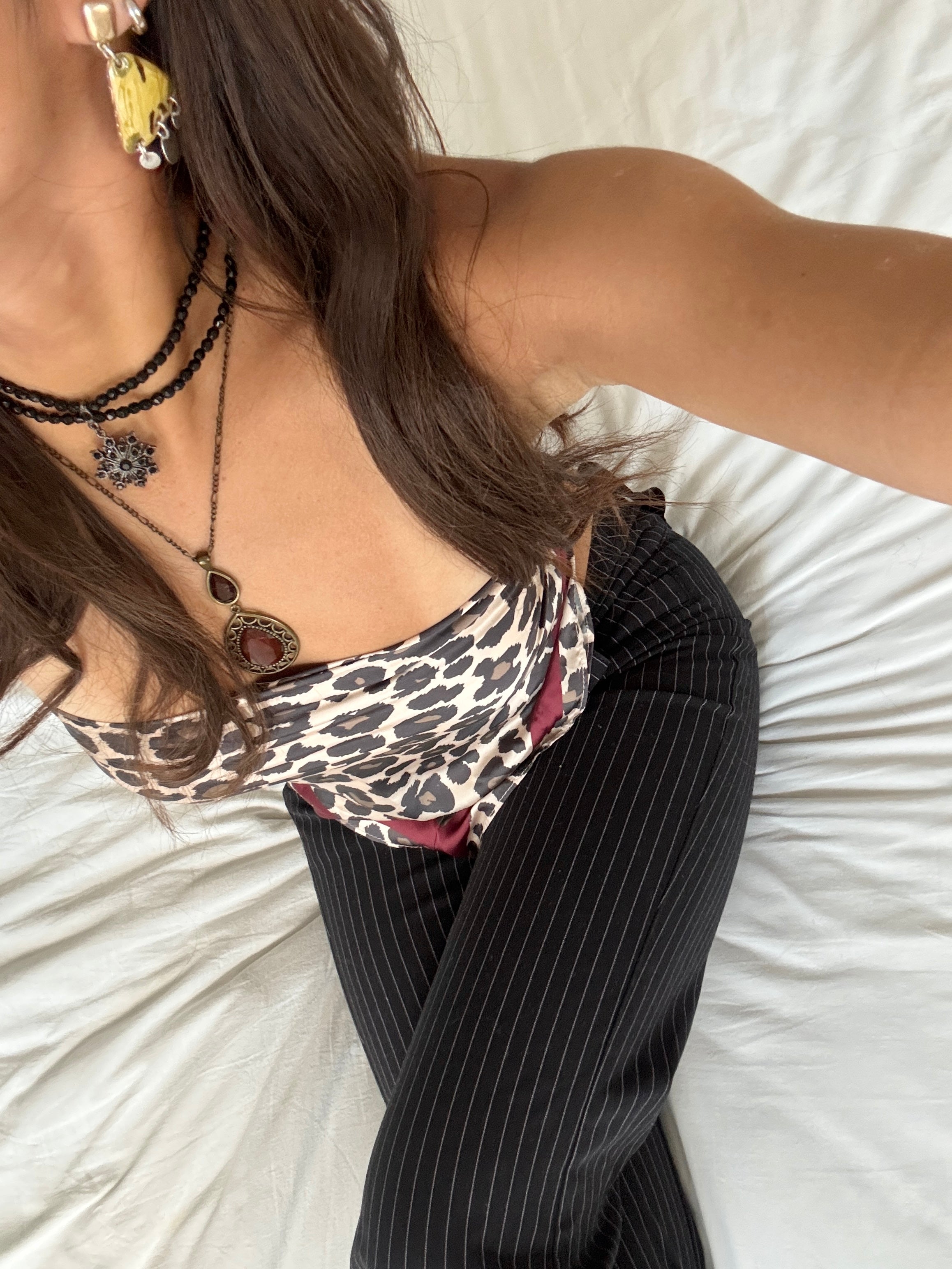 Vintage Noir Crystal Rosette Choker
