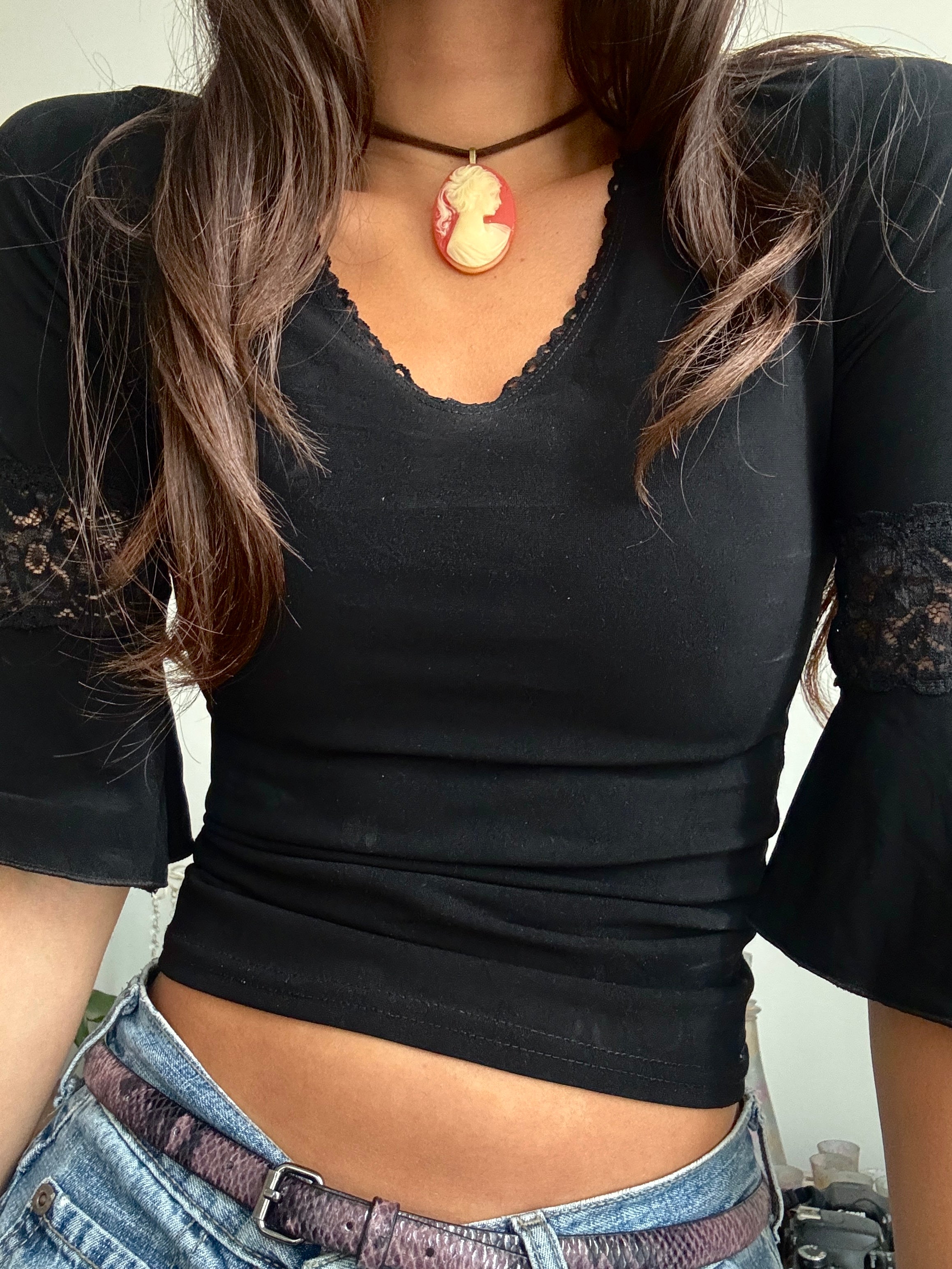 Vintage 90s Poppy Cameo Choker- LARGE