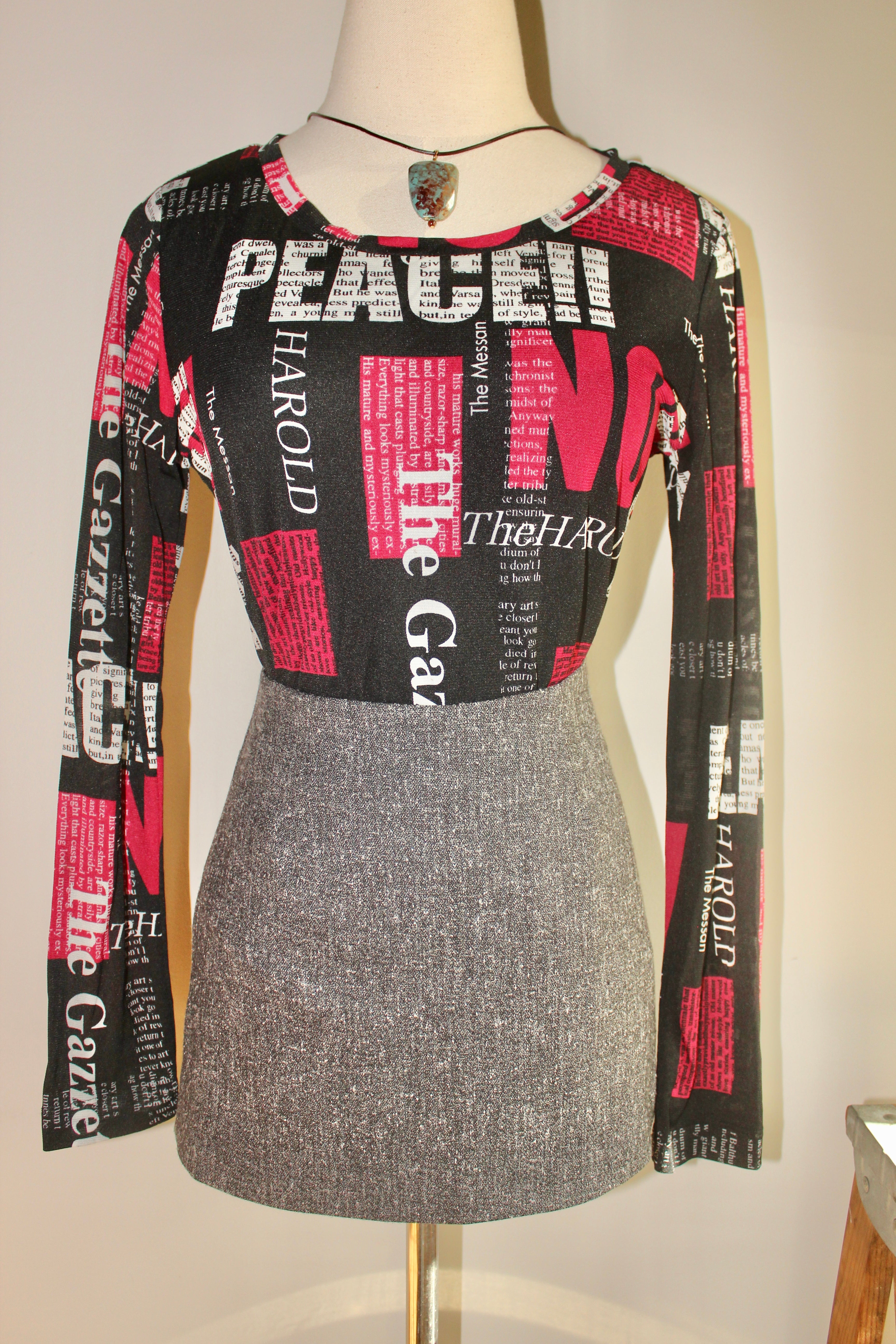 Vintage Graphic Knit Long Sleeve (M)