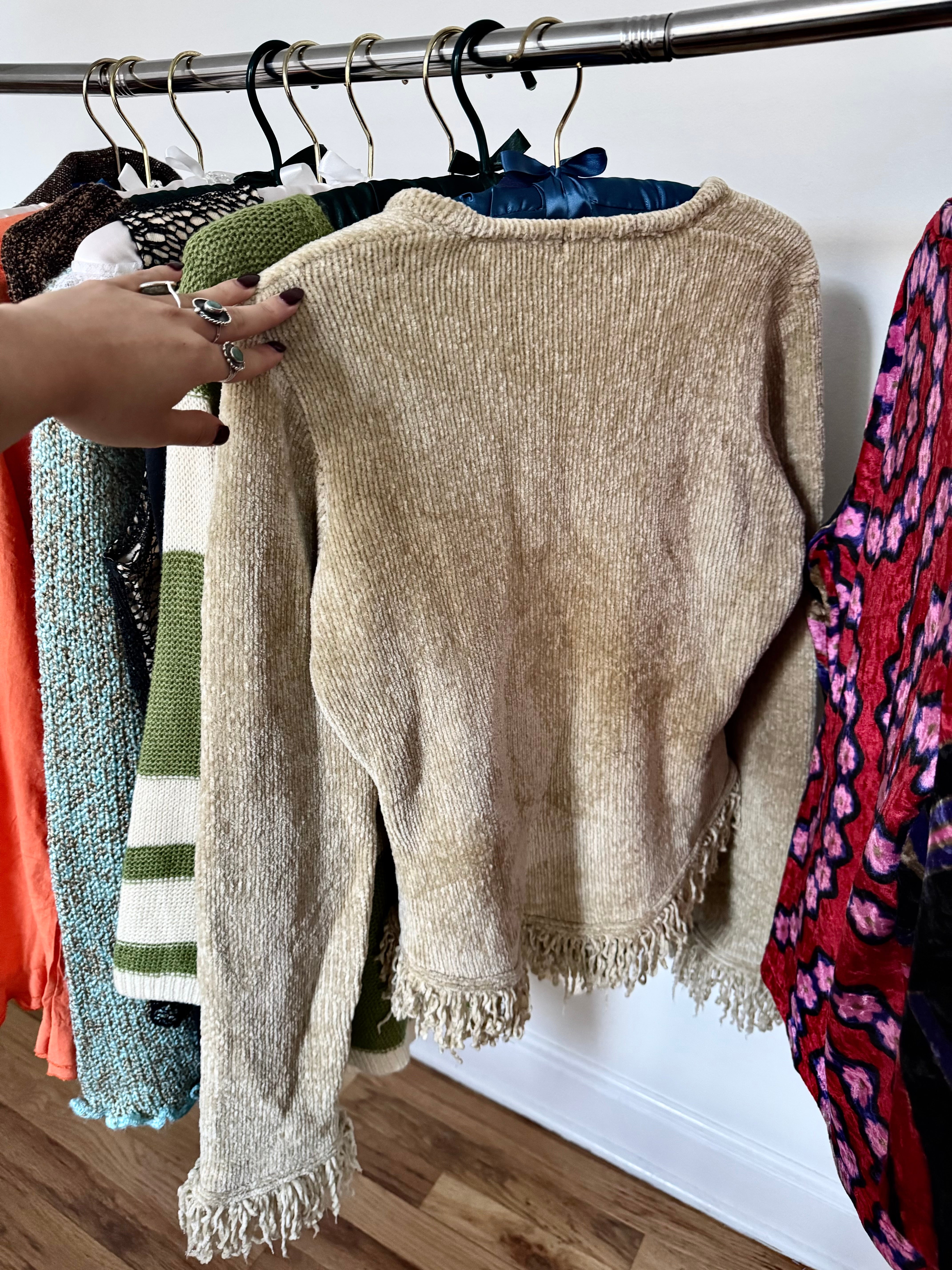 Vintage 90s Oatmeal Fringe Knit Sweater (S/M)