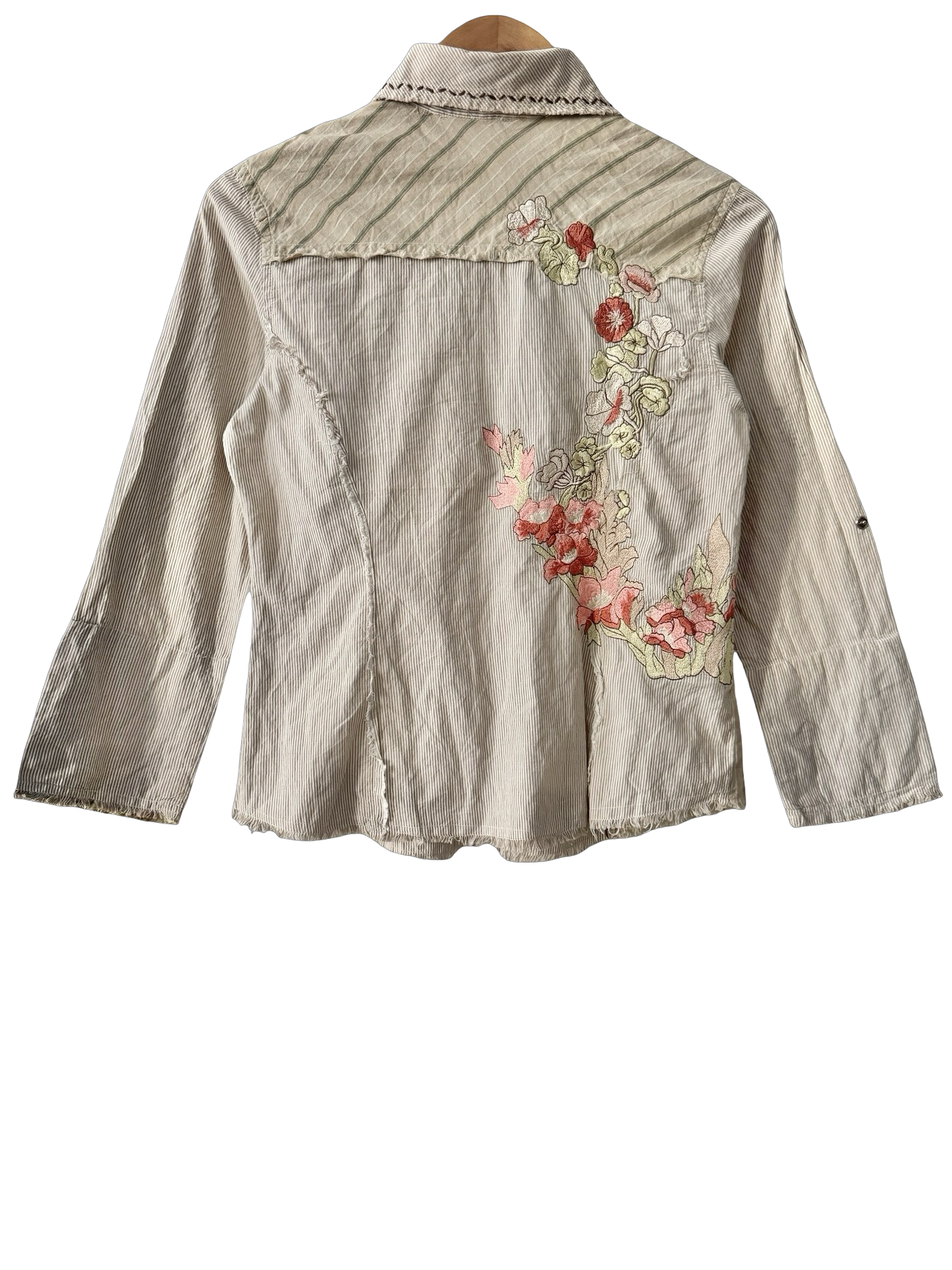 Vintage Y2K Parisian Prairie Rose Embroidered Button-Up Blouse (S/M)