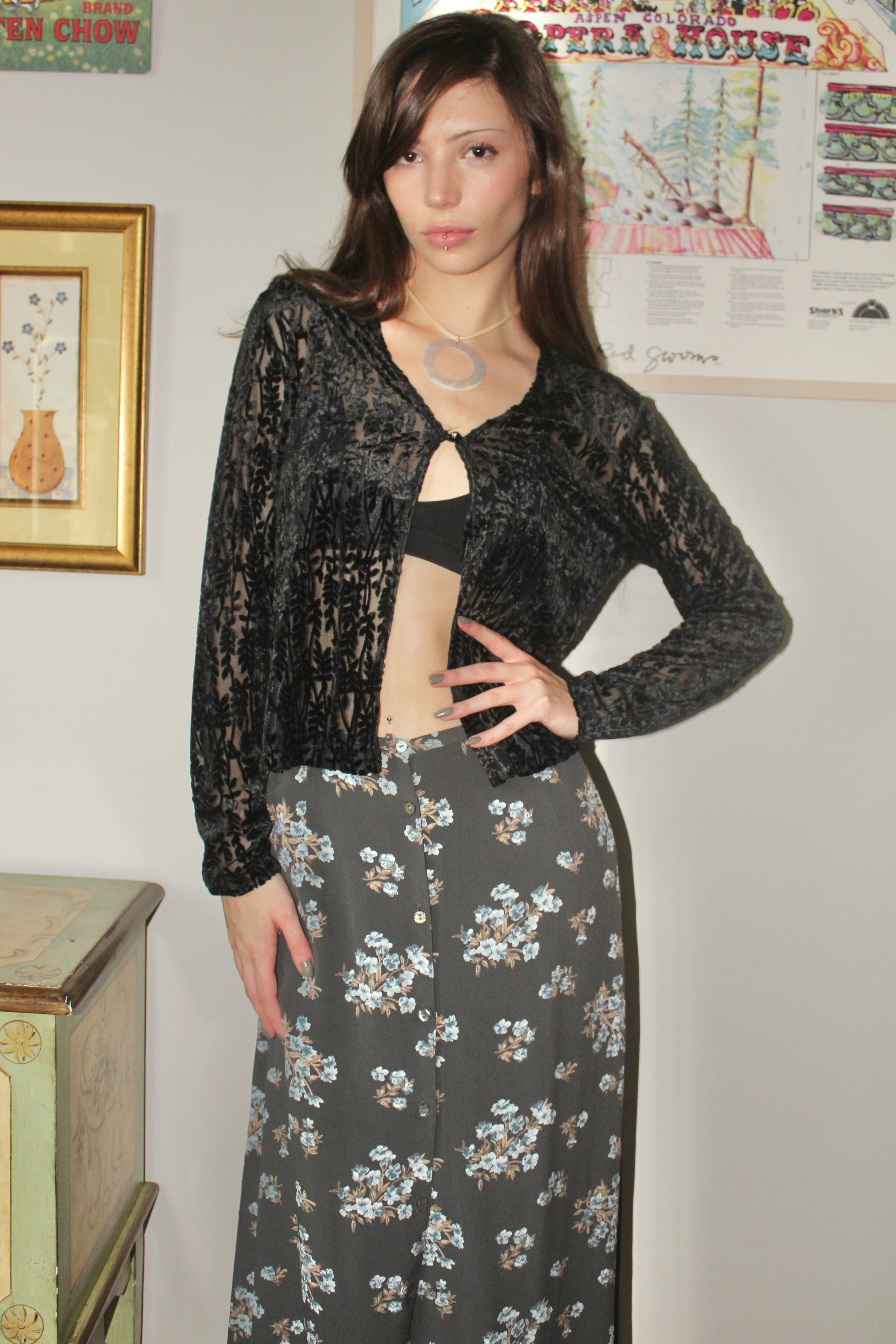 Vintage 90s Sheer Lace Cropped Cardigan (S/M)