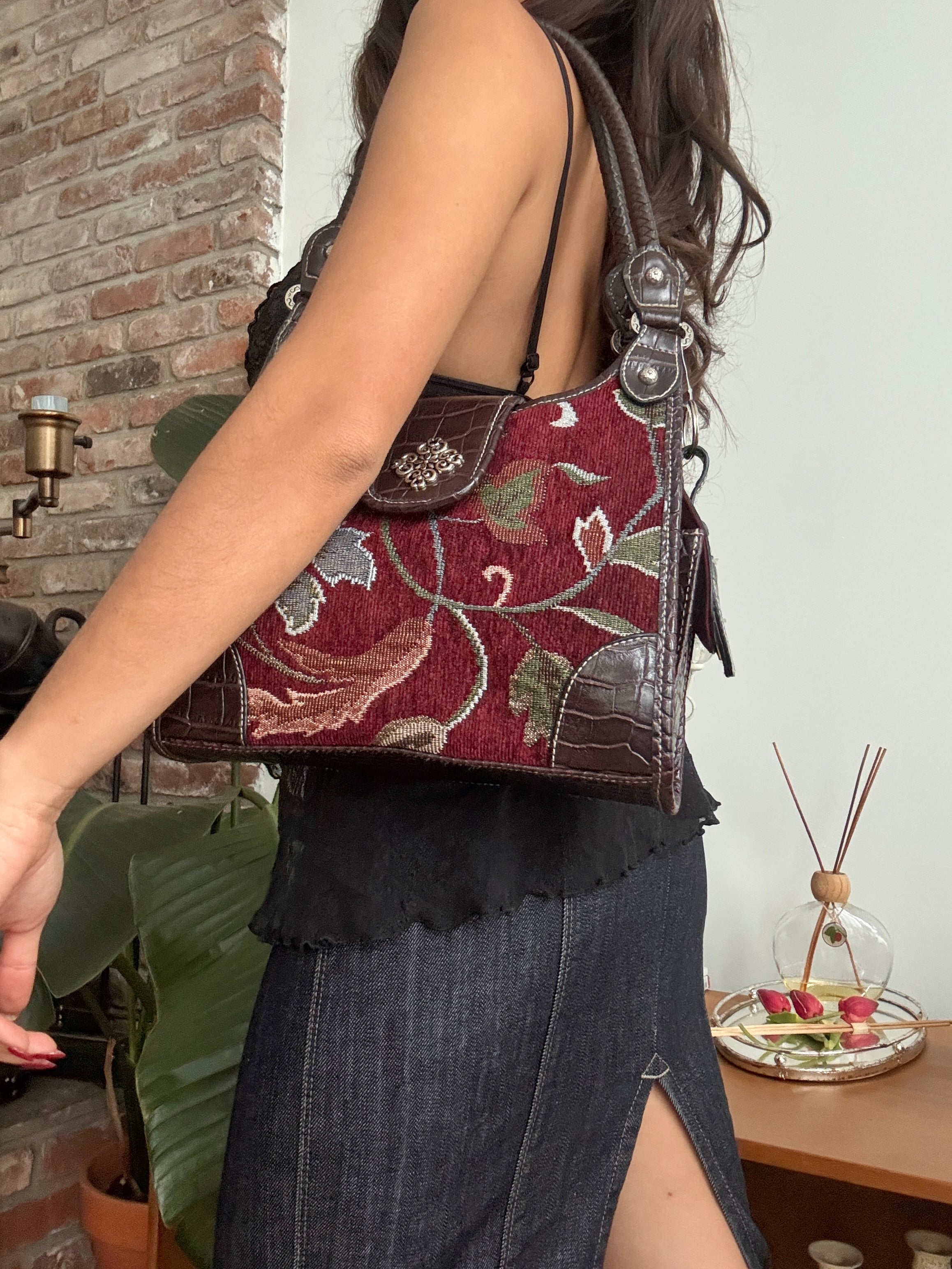 Vintage Y2K Tapestry Romance Shoulder Bag