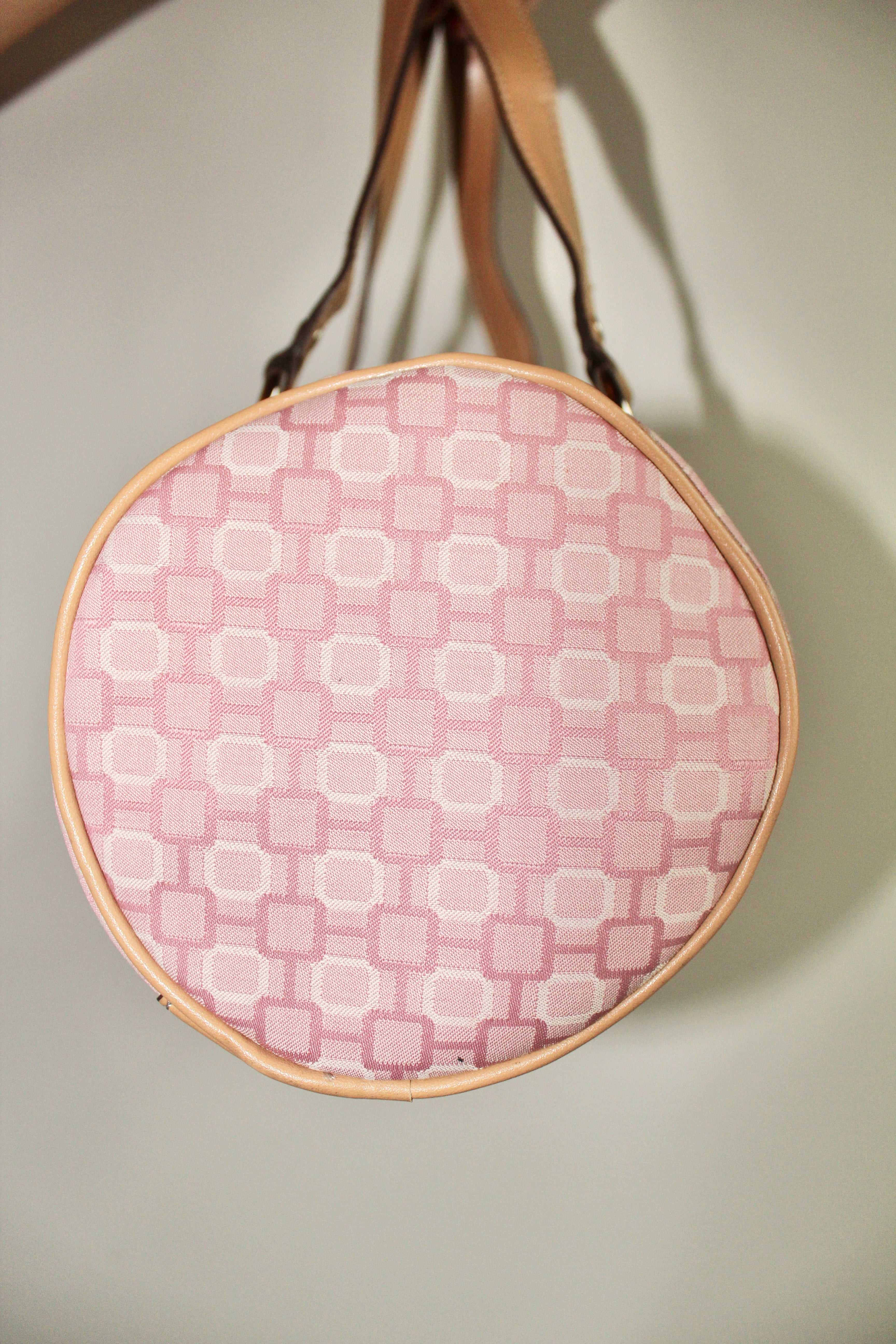 Vintage 90s Baby Pink Rounded Purse