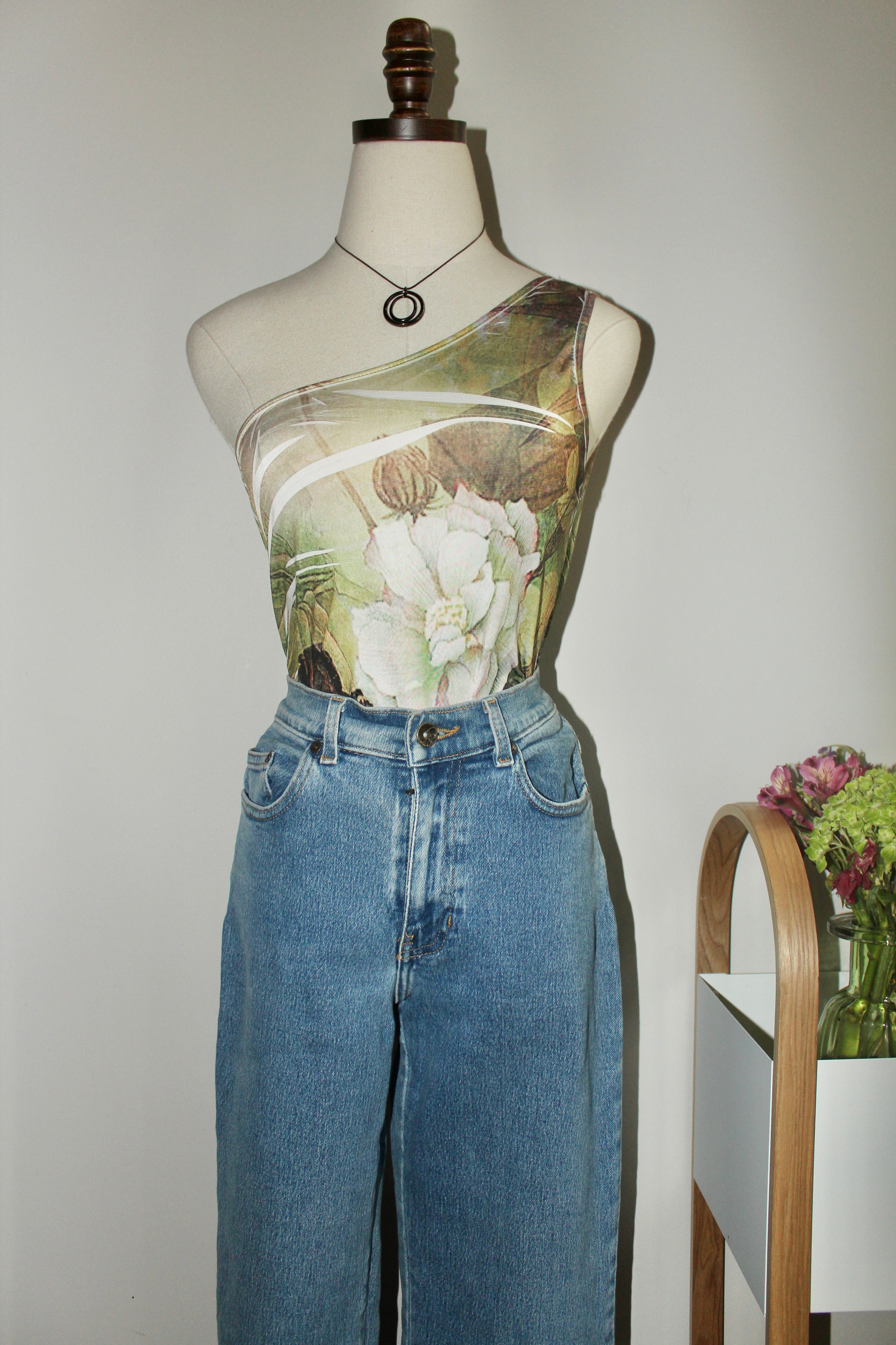 Vintage 90s One Shoulder Graphic Top (M)