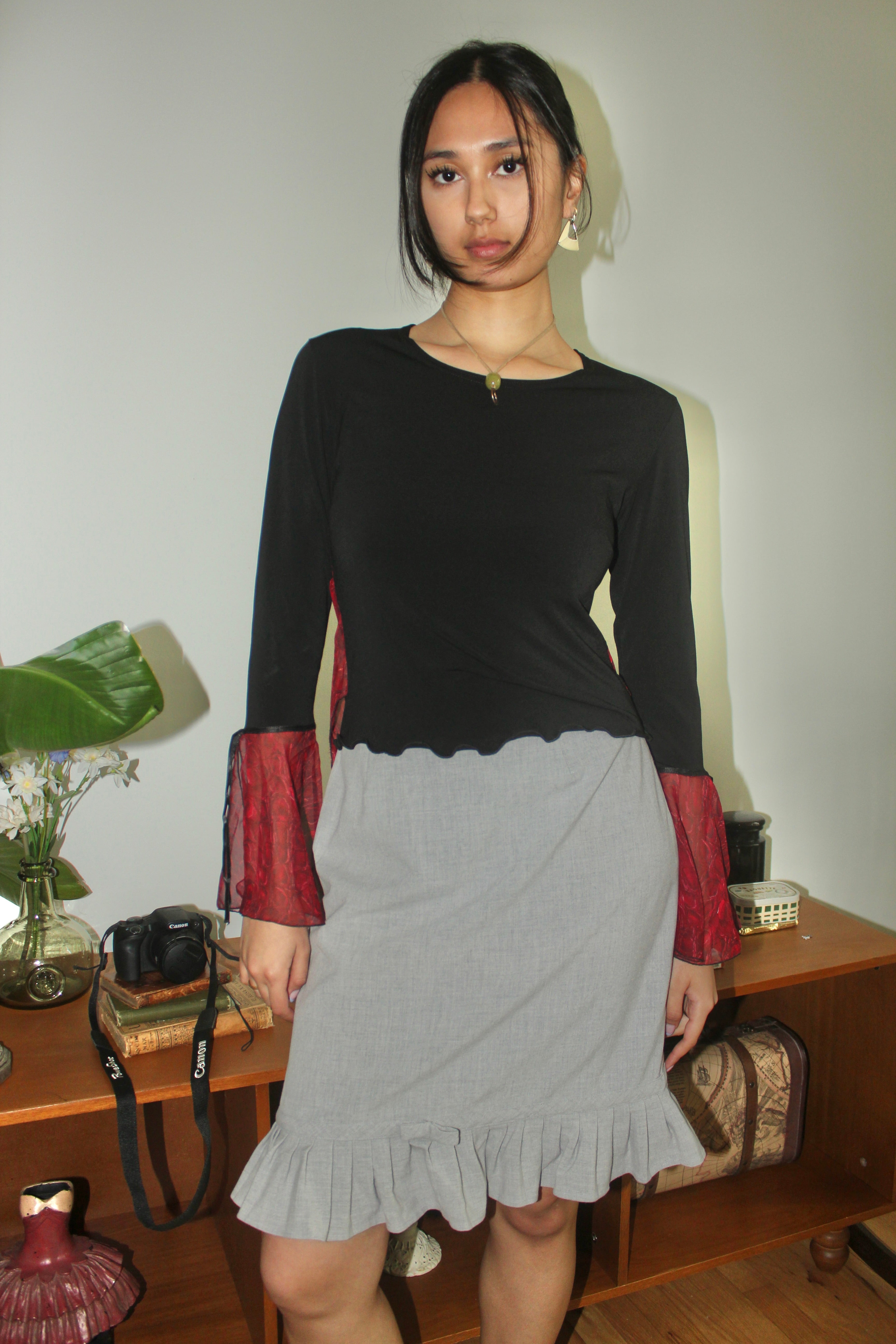 Vintage Y2K Noir Crimson Sheer Sleeve Tie-Back Top (S/M)