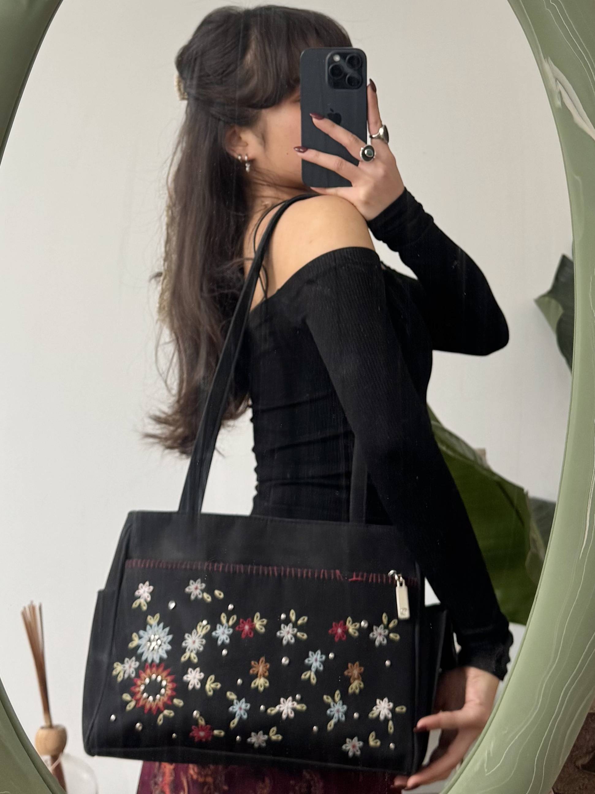 Vintage 90s Embroidered Floral Shoulder Bag