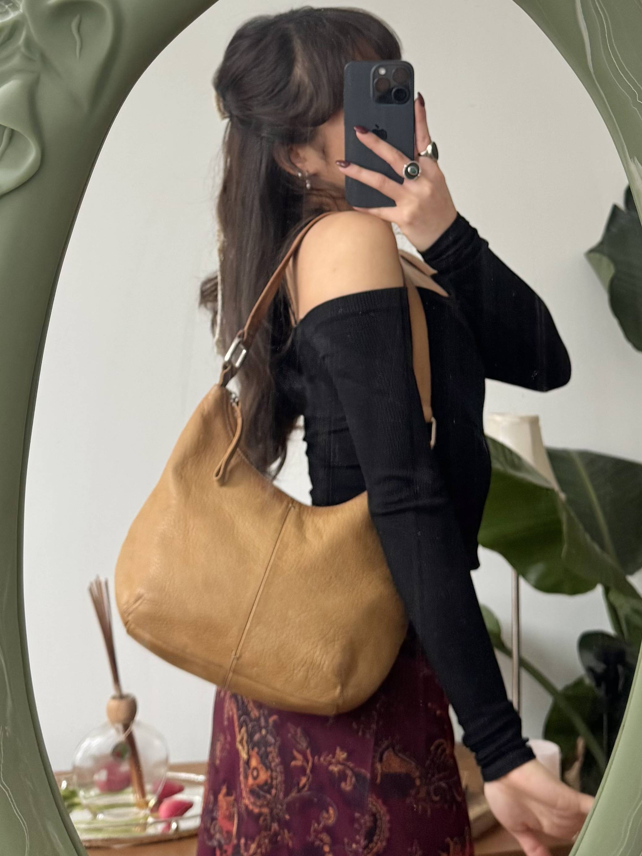 Vintage 90s Tan Leather Shoulder Bag