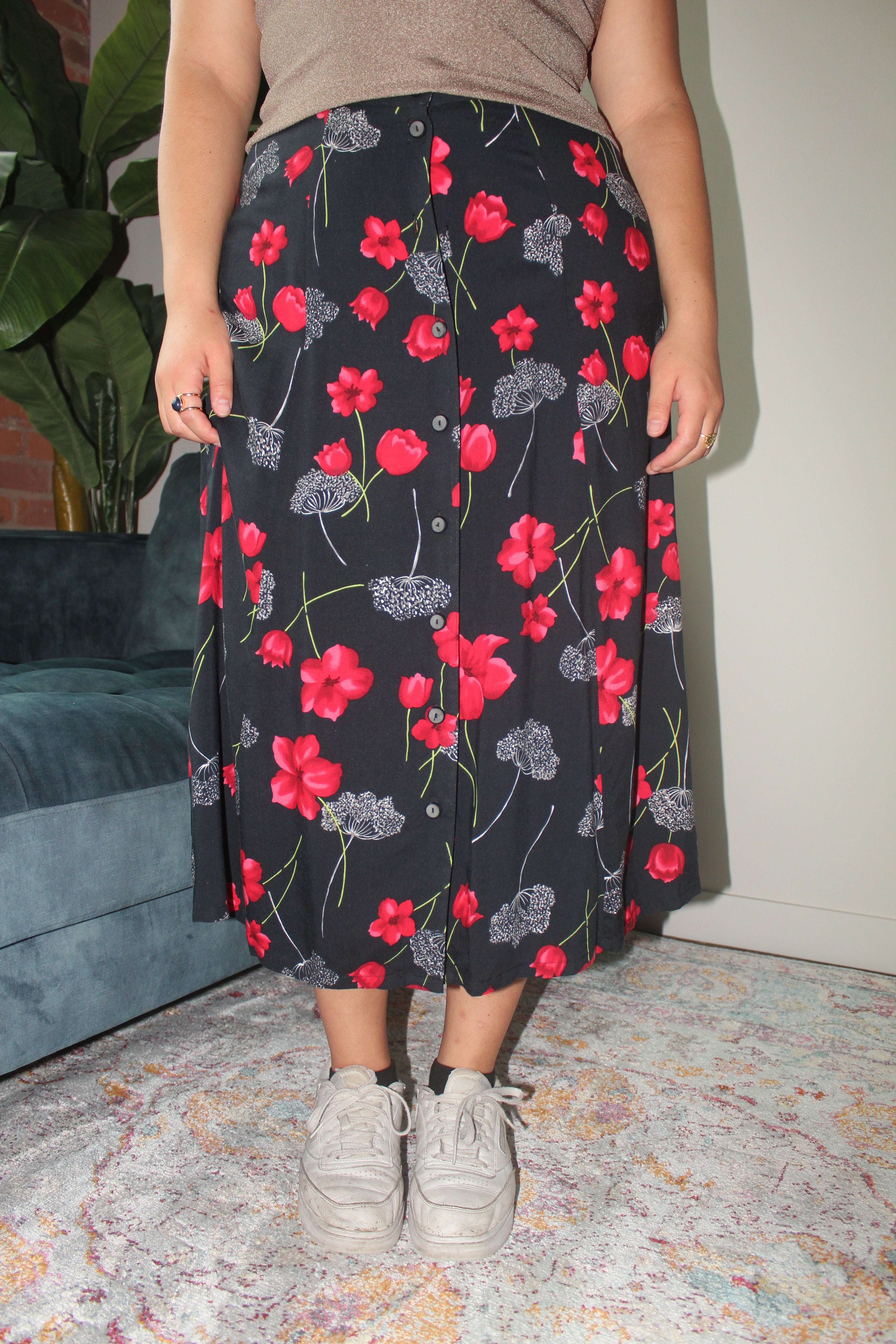 Vintage 90s Floral Button Up Midi Skirt (L)