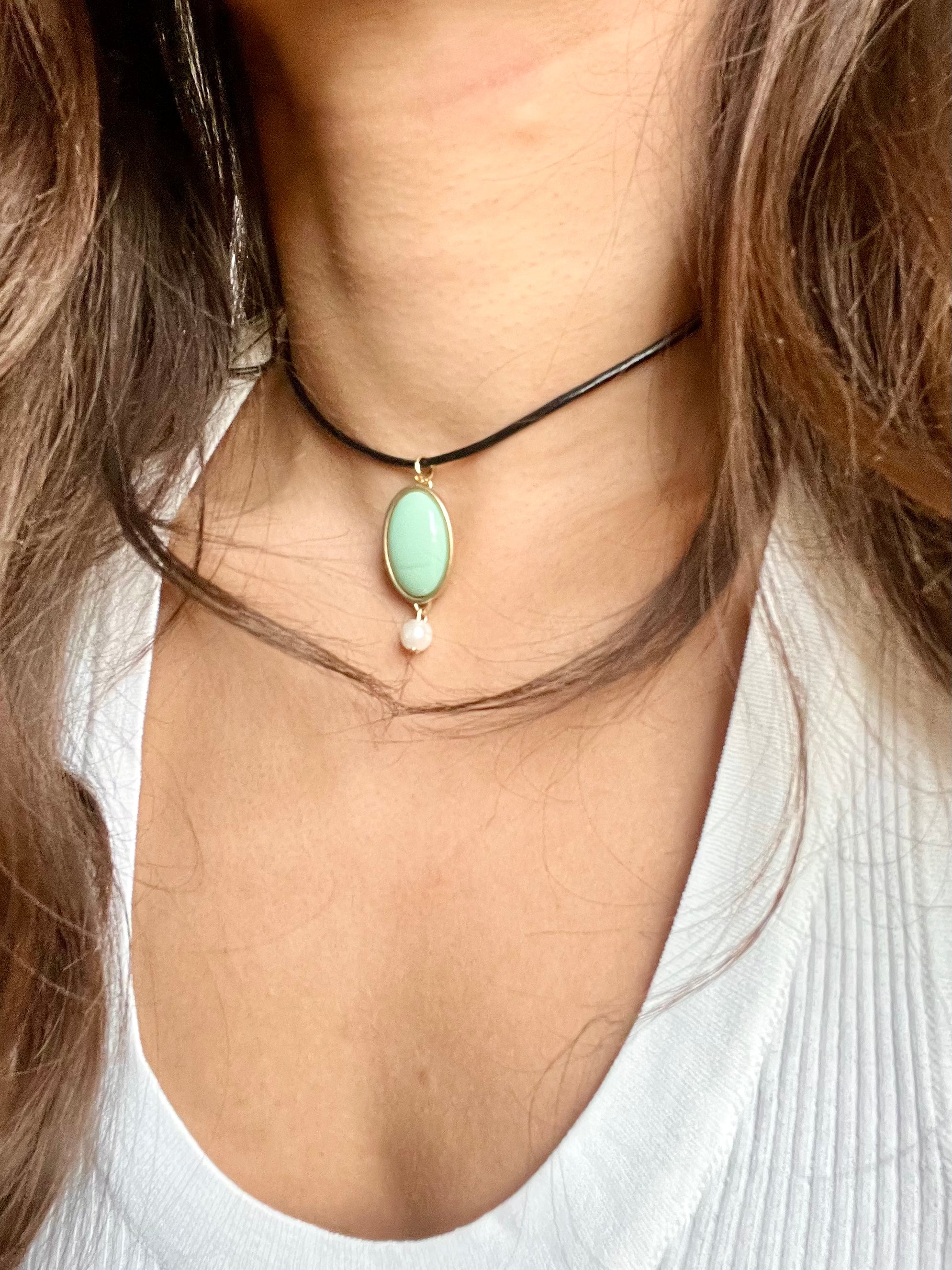 Turquoise Oval Pendant Leather Choker