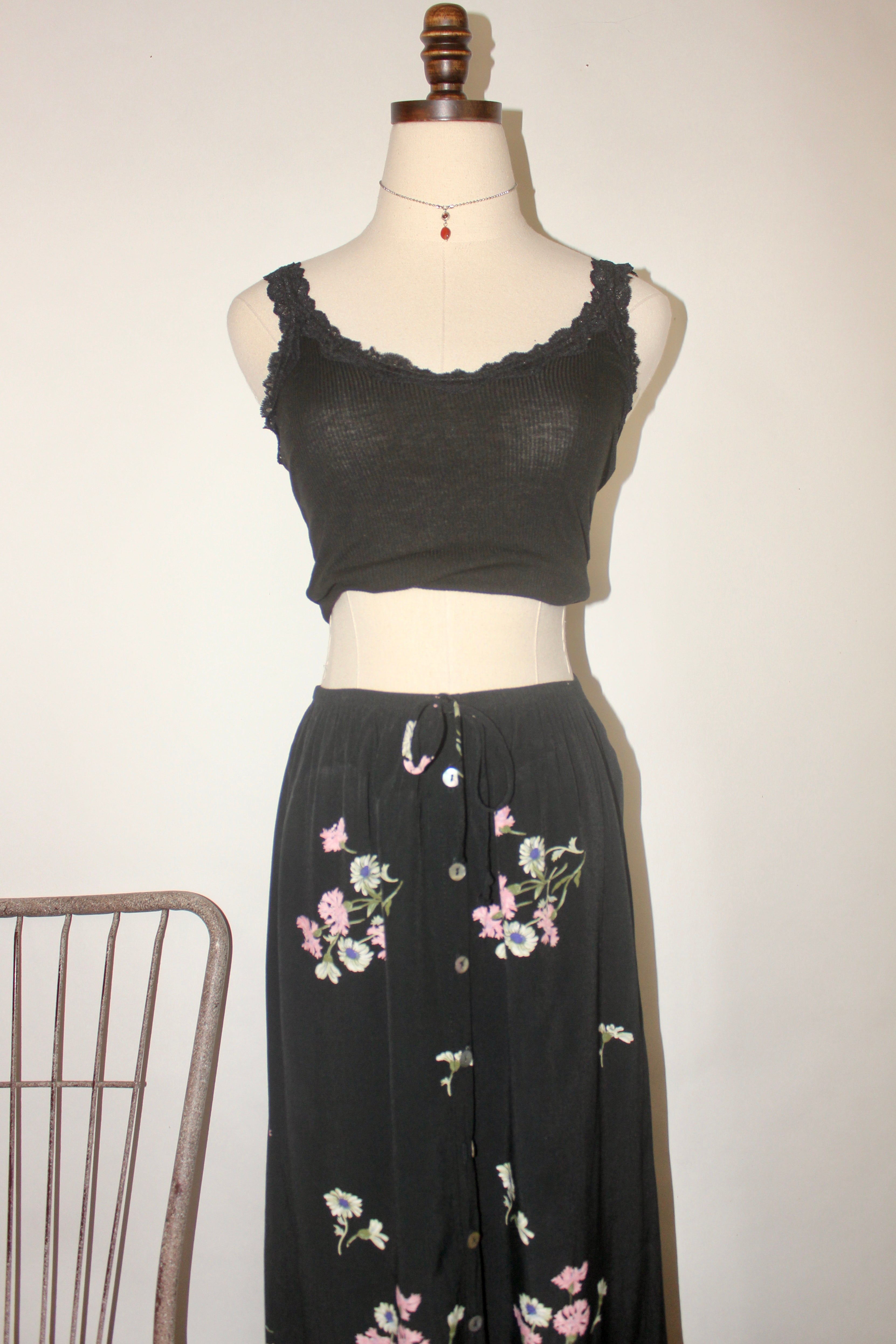 Vintage 90s Floral Button Up Midi Skirt (XS-S)